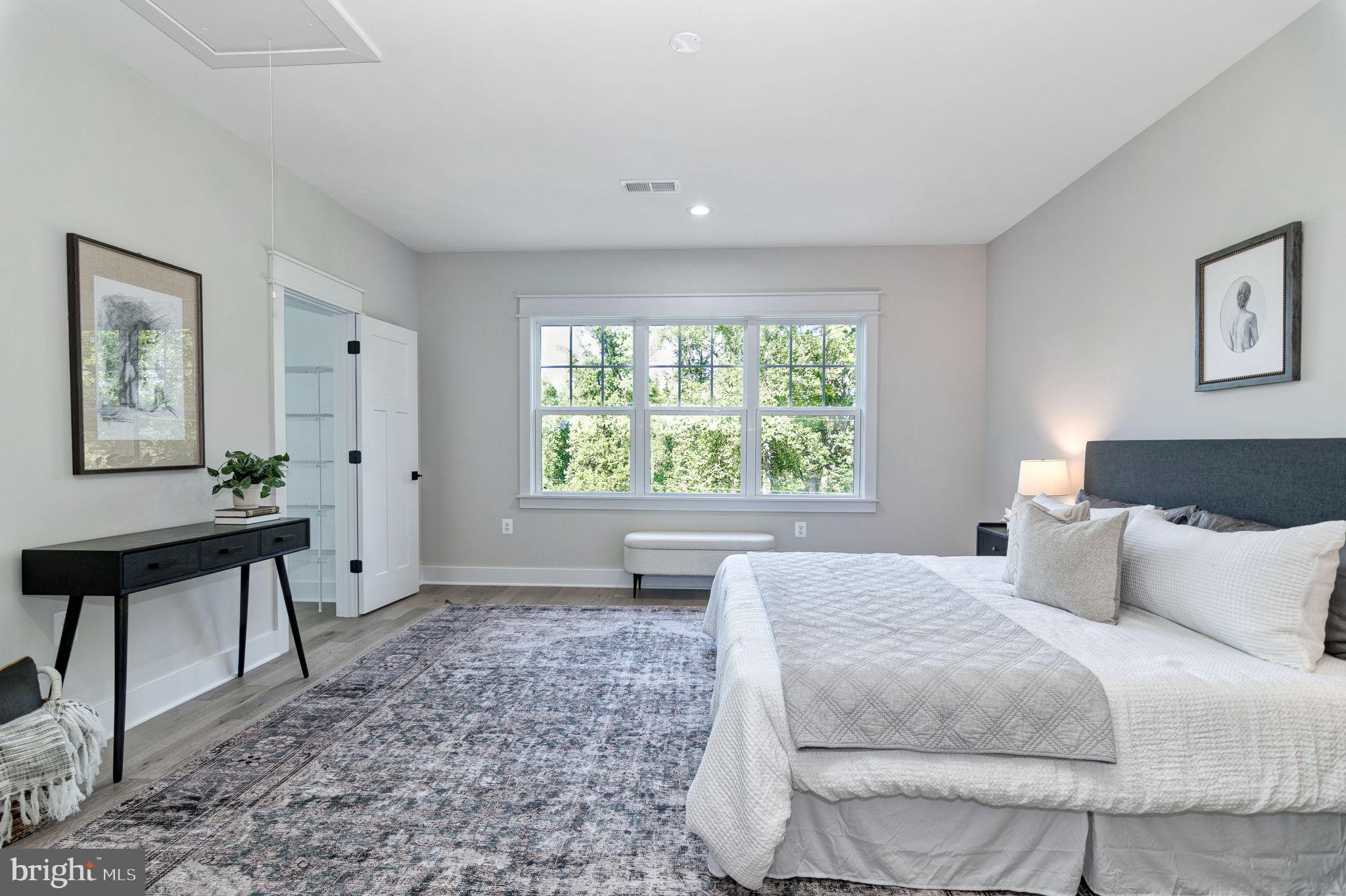 POPLAR HEIGHTS - Residential