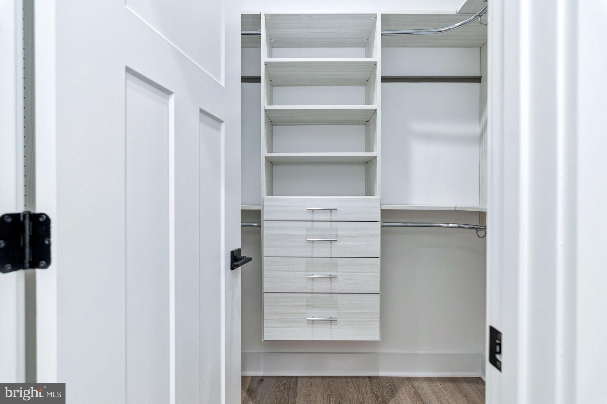 POPLAR HEIGHTS - Residential