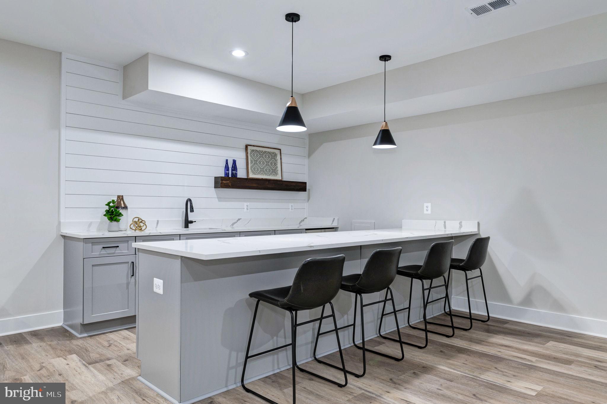 POPLAR HEIGHTS - Residential