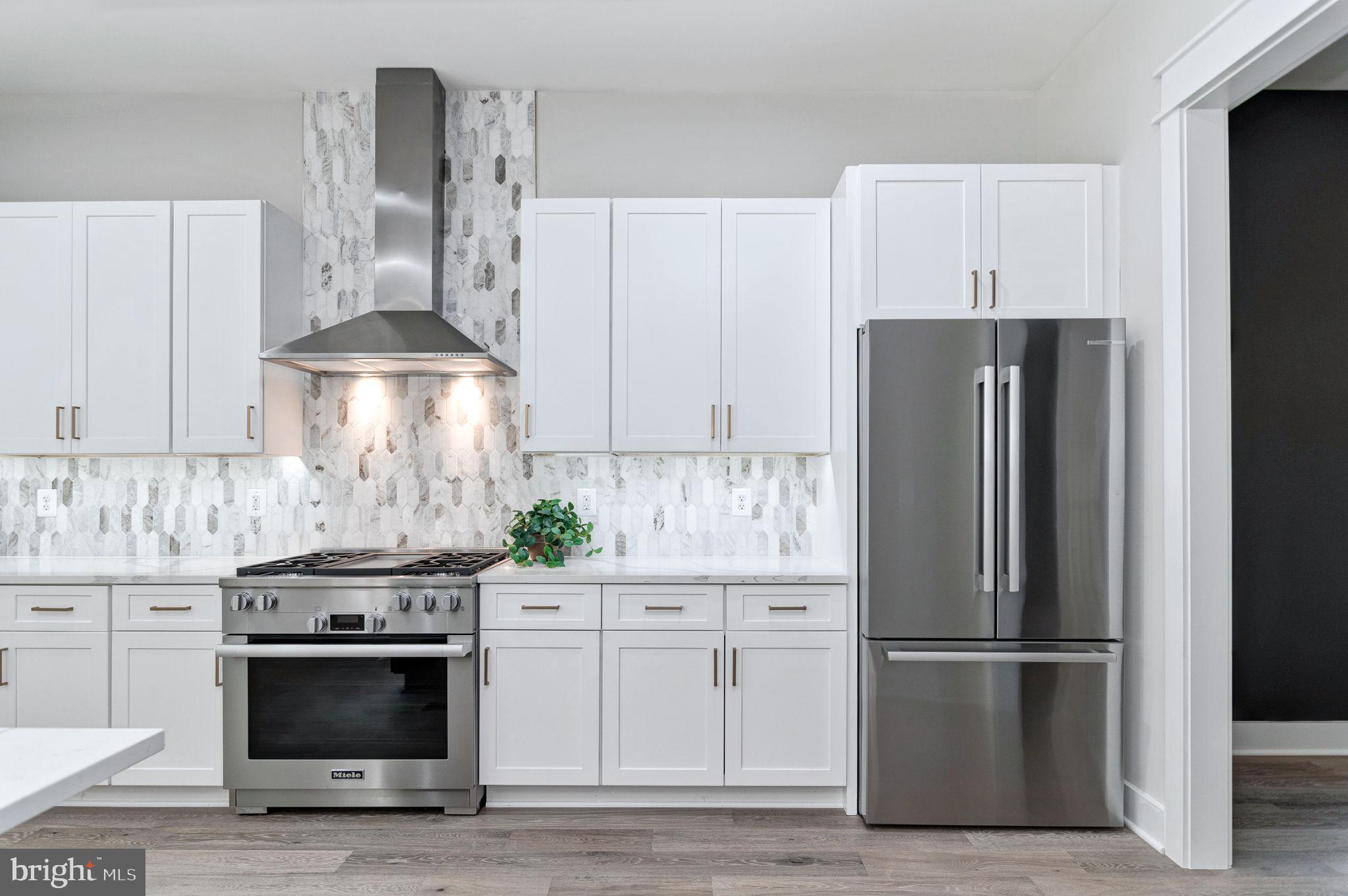 POPLAR HEIGHTS - Residential