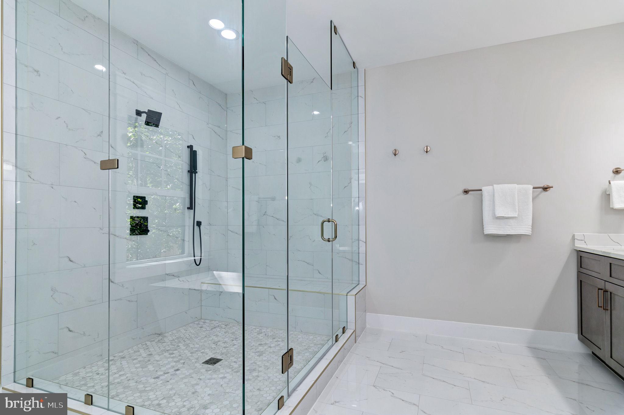 POPLAR HEIGHTS - Residential