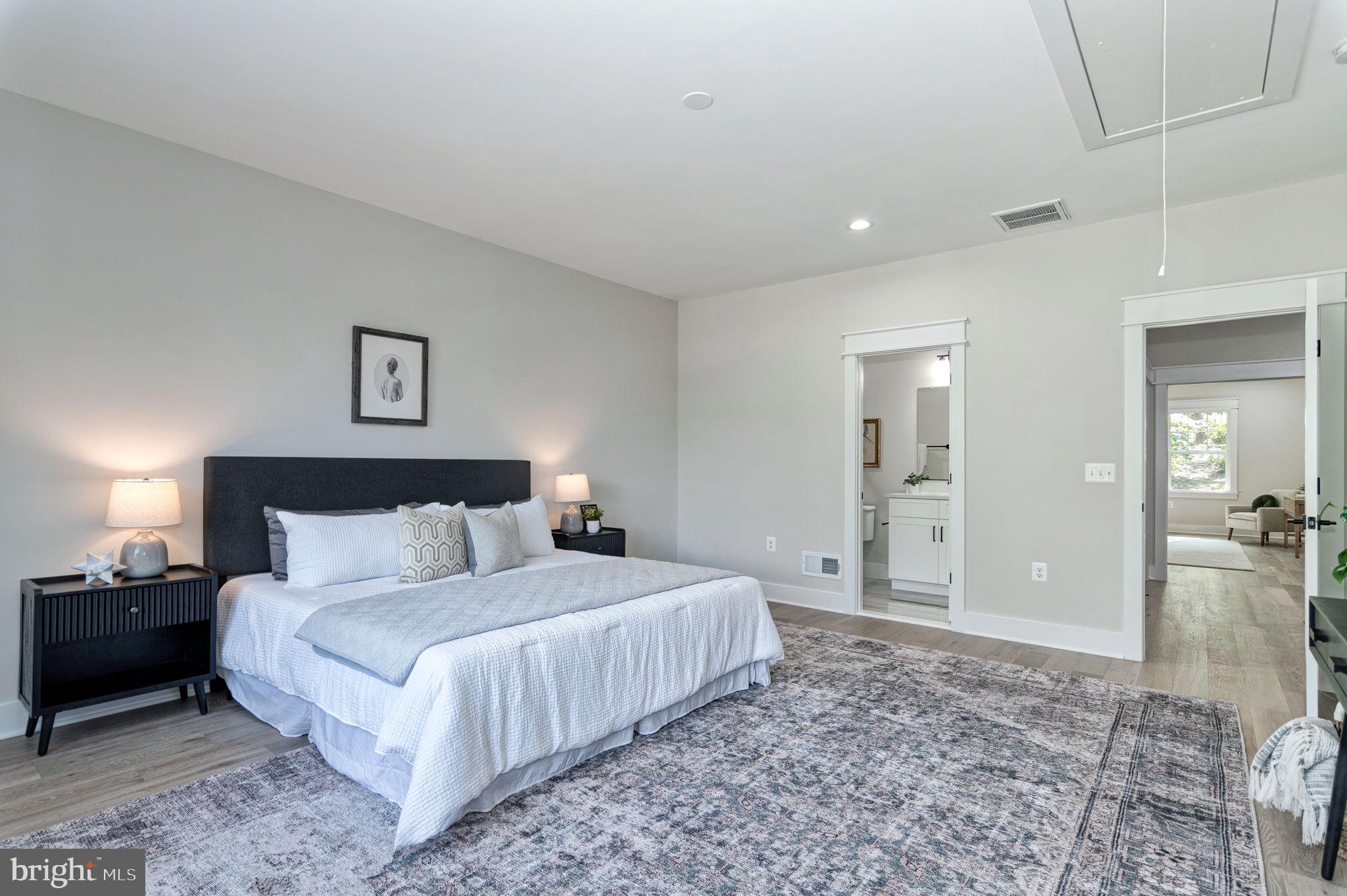 POPLAR HEIGHTS - Residential