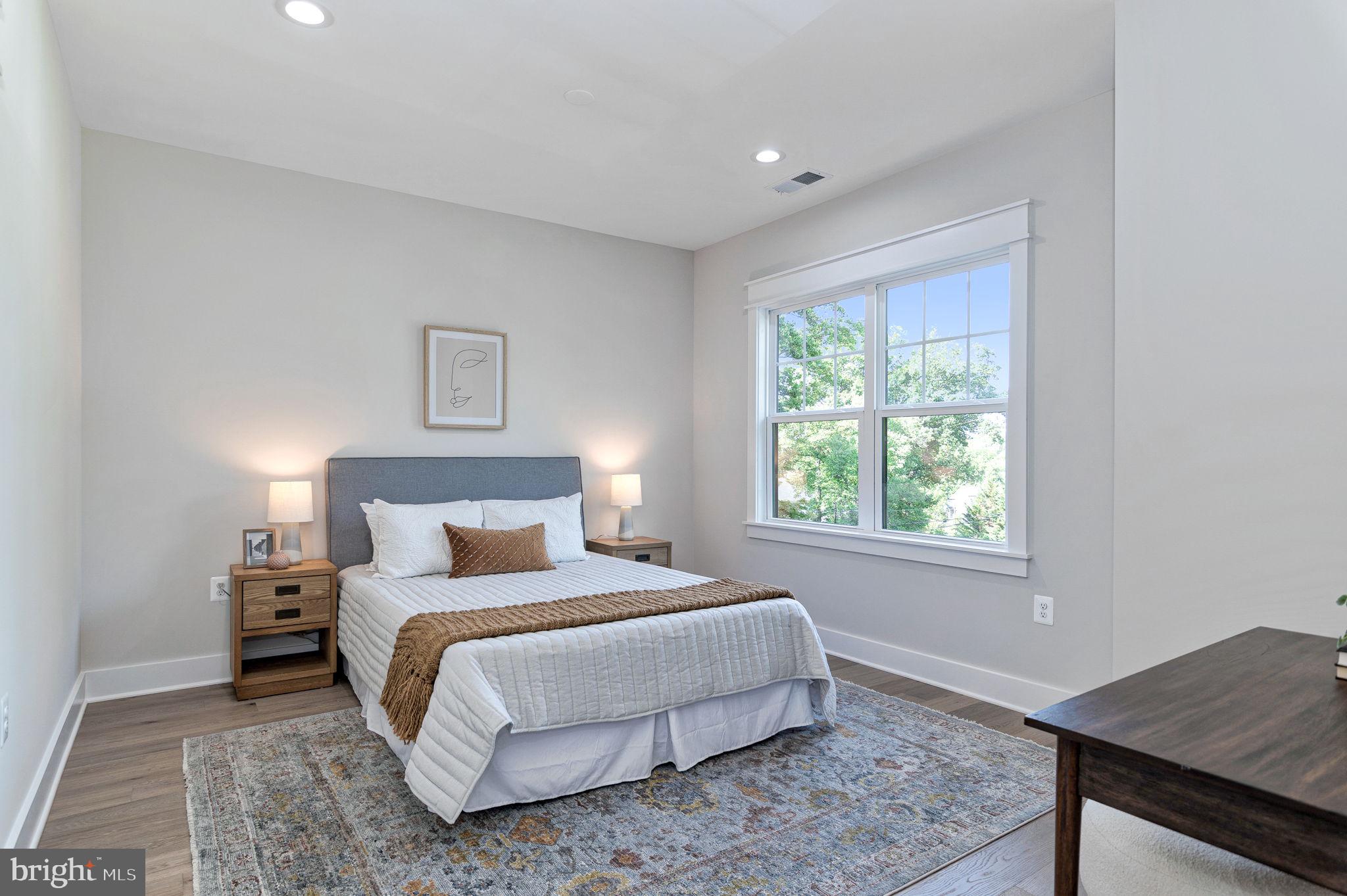 POPLAR HEIGHTS - Residential