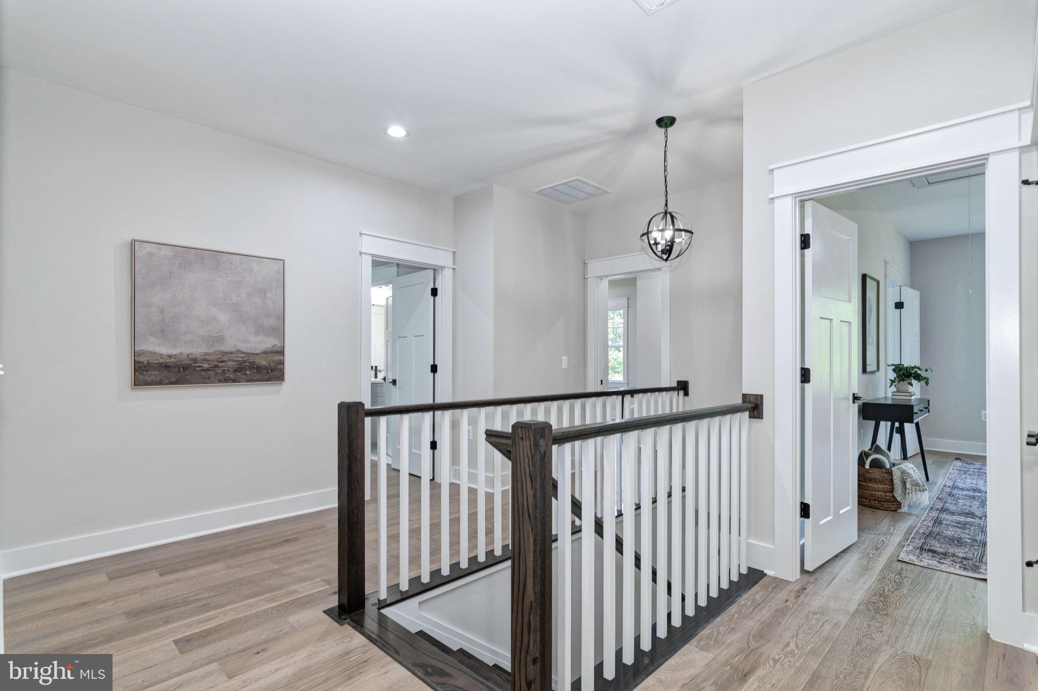 POPLAR HEIGHTS - Residential