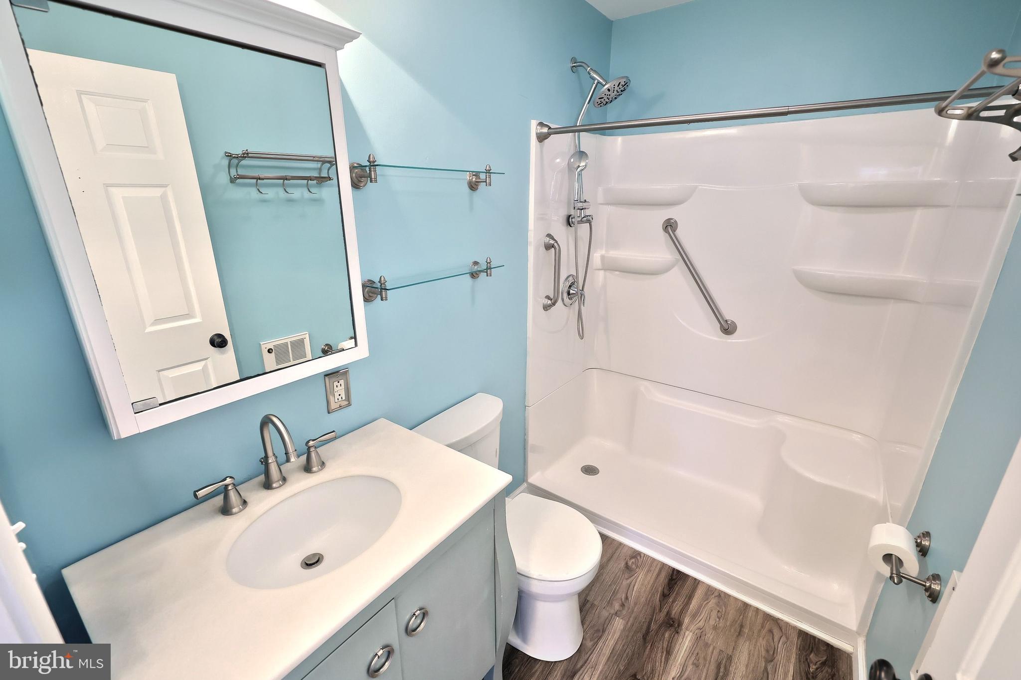 LAKE MEADE - Residential