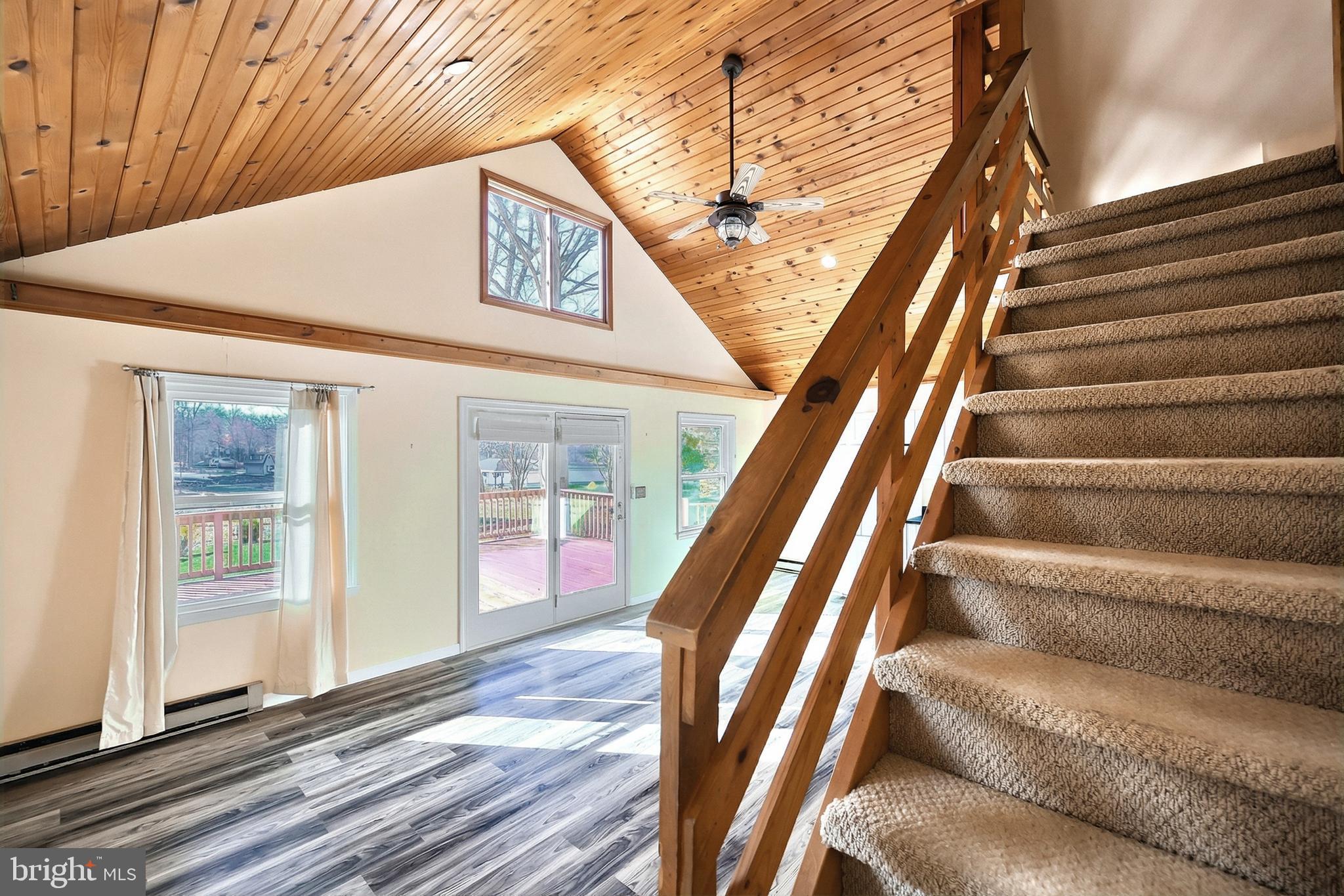 LAKE MEADE - Residential