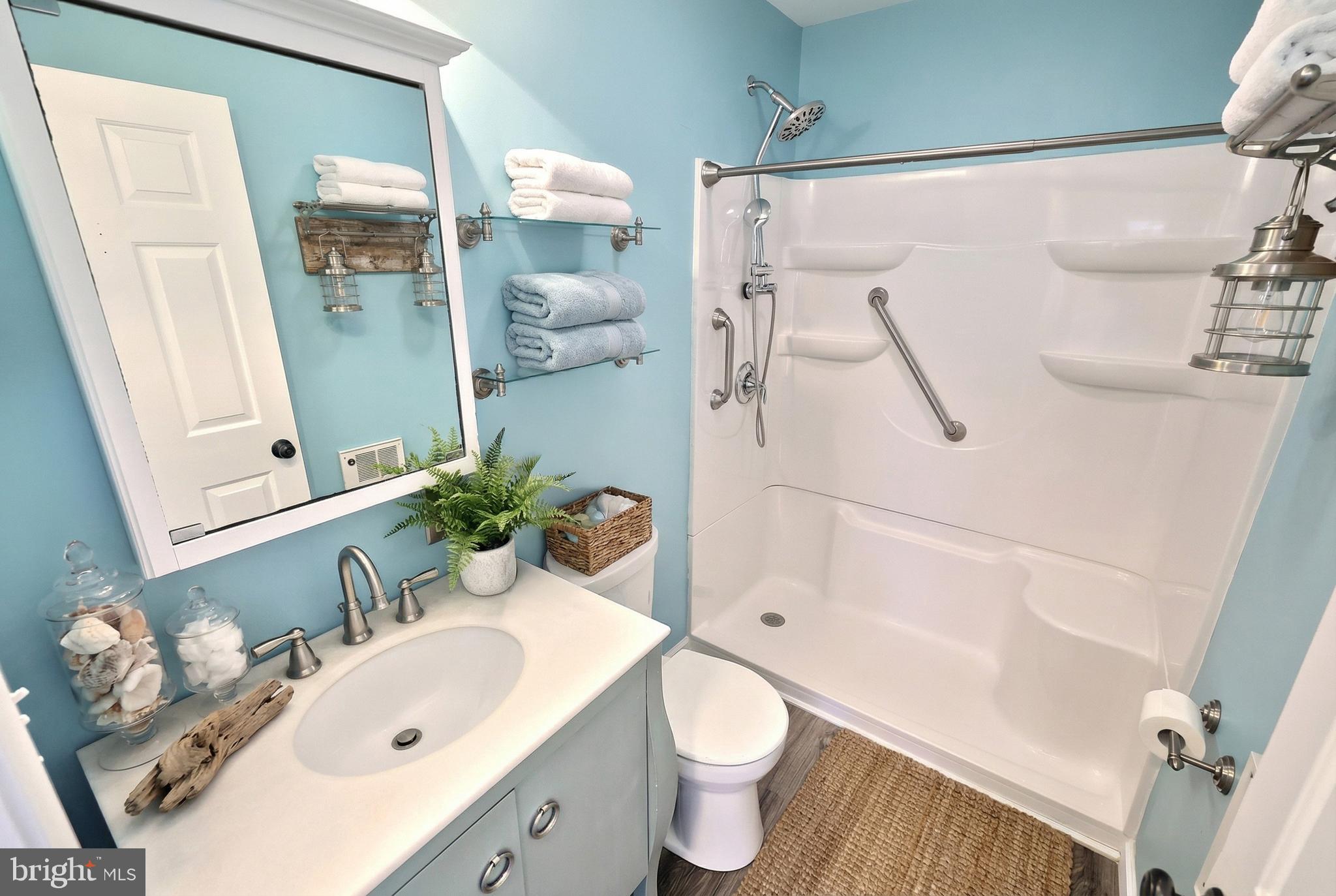 LAKE MEADE - Residential