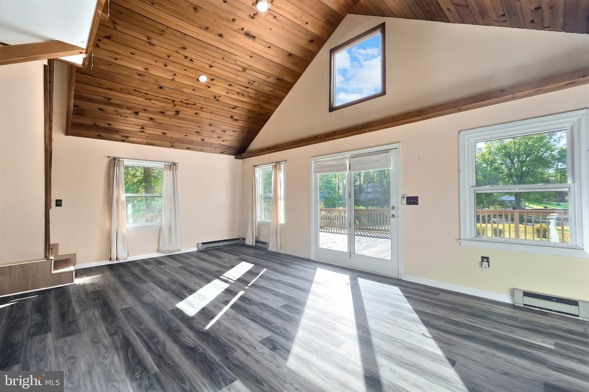 LAKE MEADE - Residential