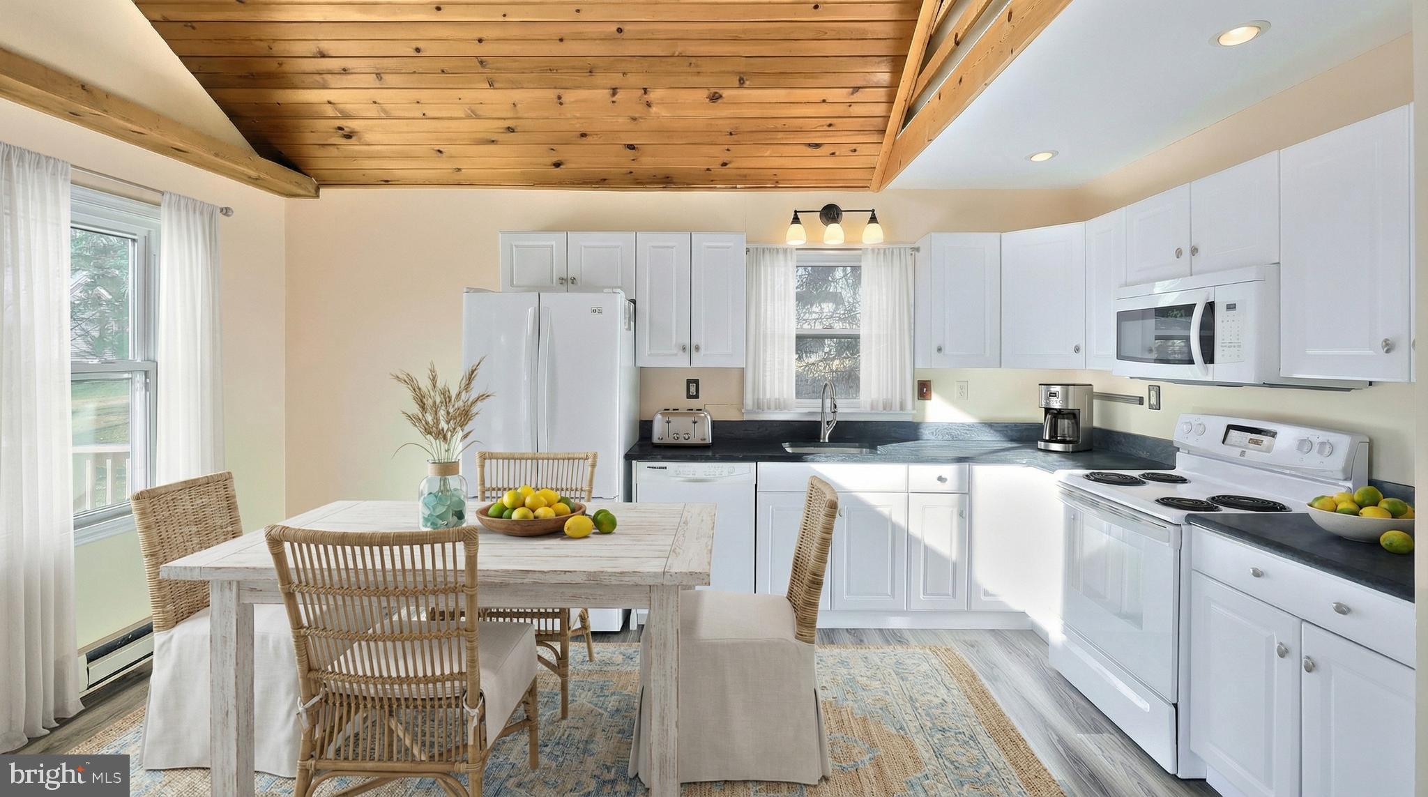 LAKE MEADE - Residential