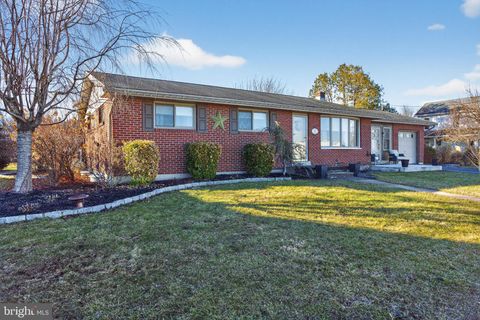 Homes For Sale - 226 W Front Street<br/> Lehigh County, ALBURTIS, PA 18011