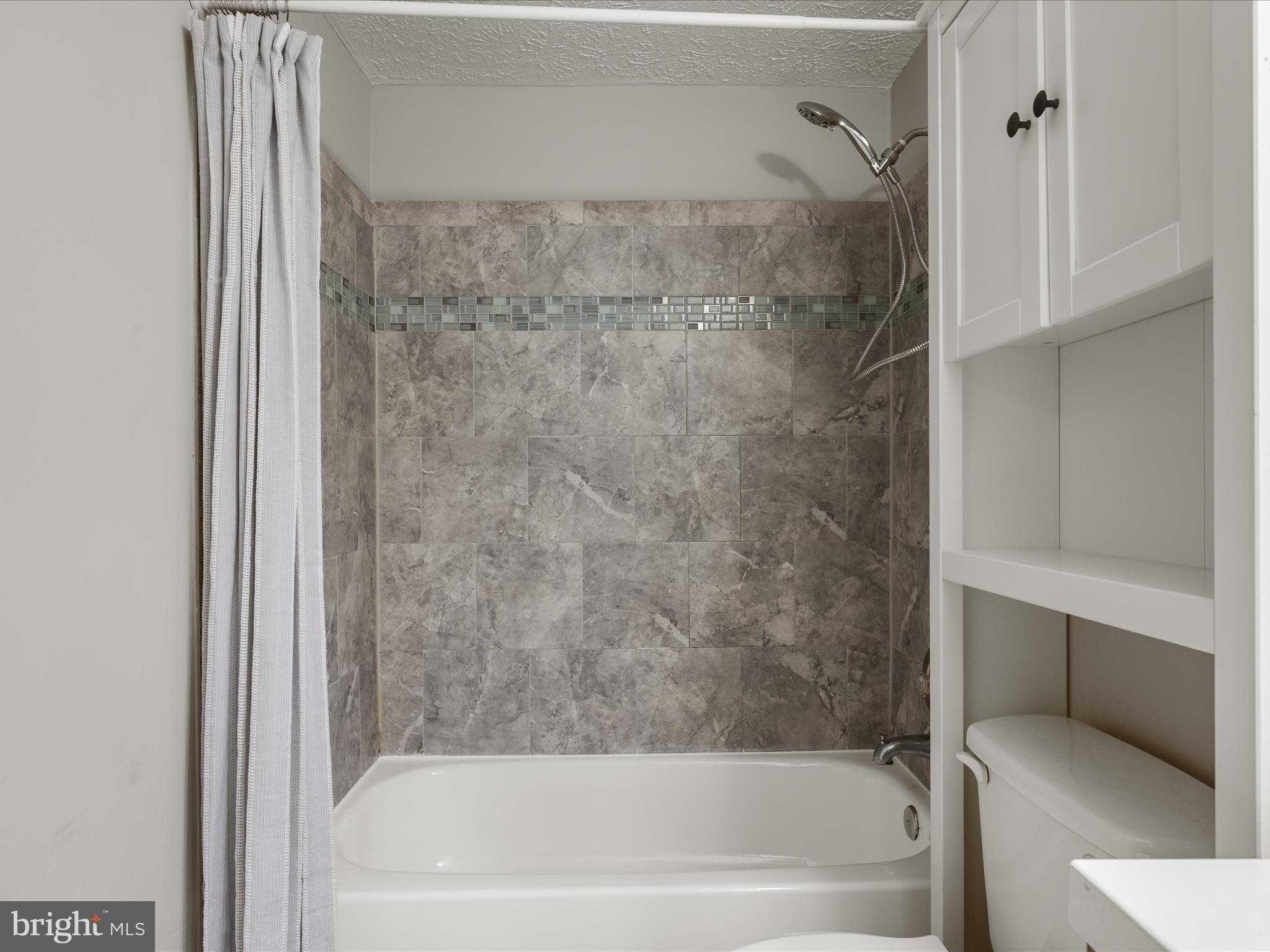 MONTCLAIR ST4 - Residential