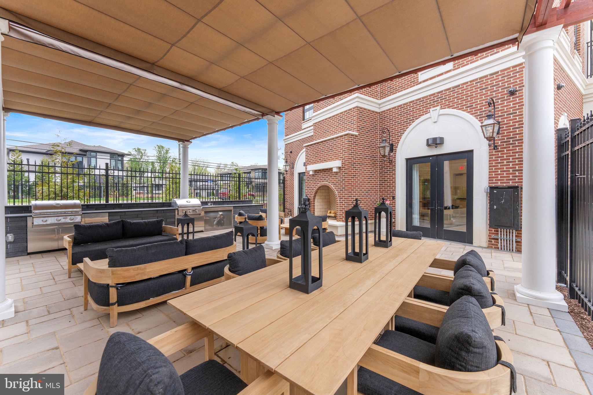 CHAIN BRIDGE - Residential