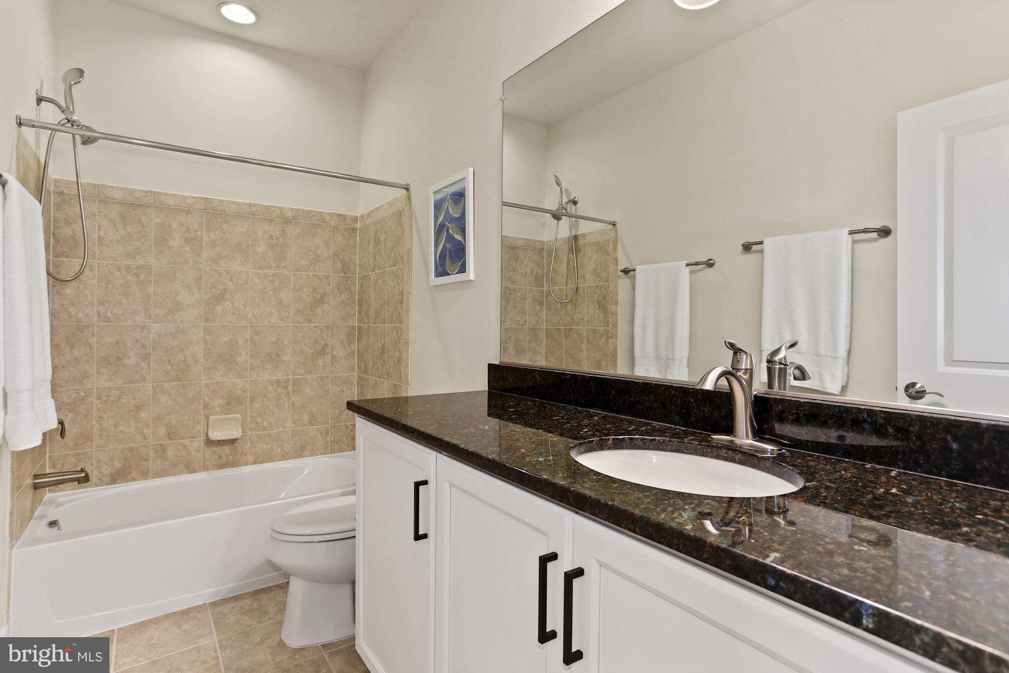 POTOMAC YARD CONDOMINIUM - Residential