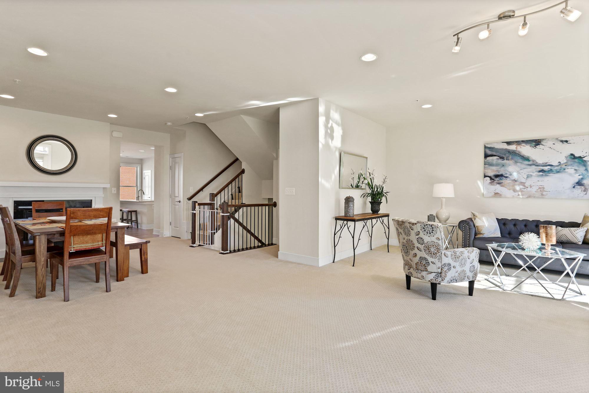 POTOMAC YARD CONDOMINIUM - Residential