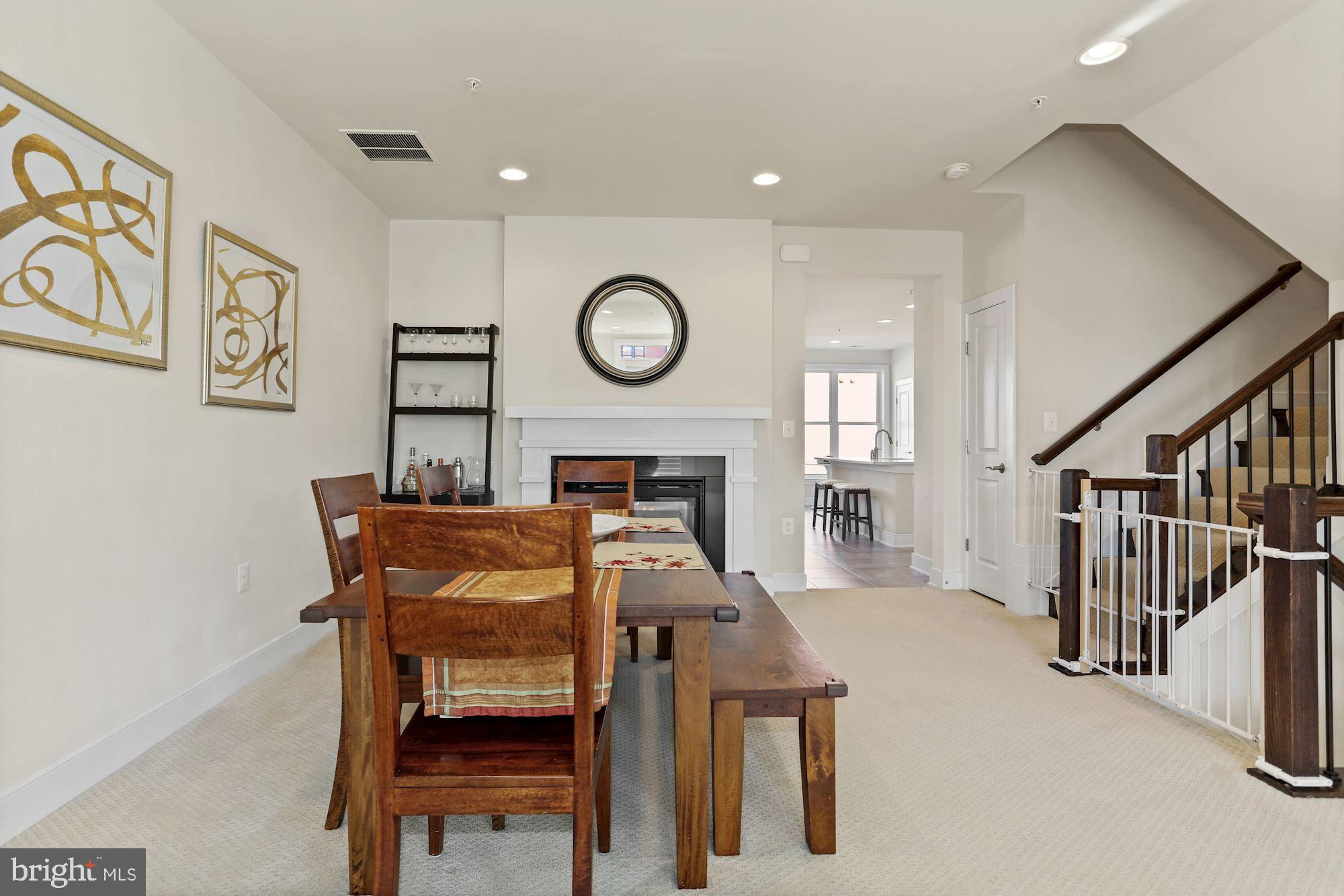 POTOMAC YARD CONDOMINIUM - Residential