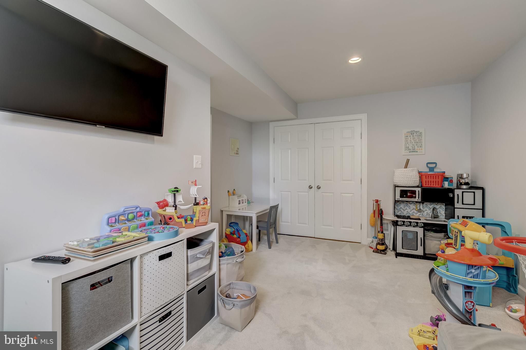 HOMELAND HISTORIC DISTRICT - Residential