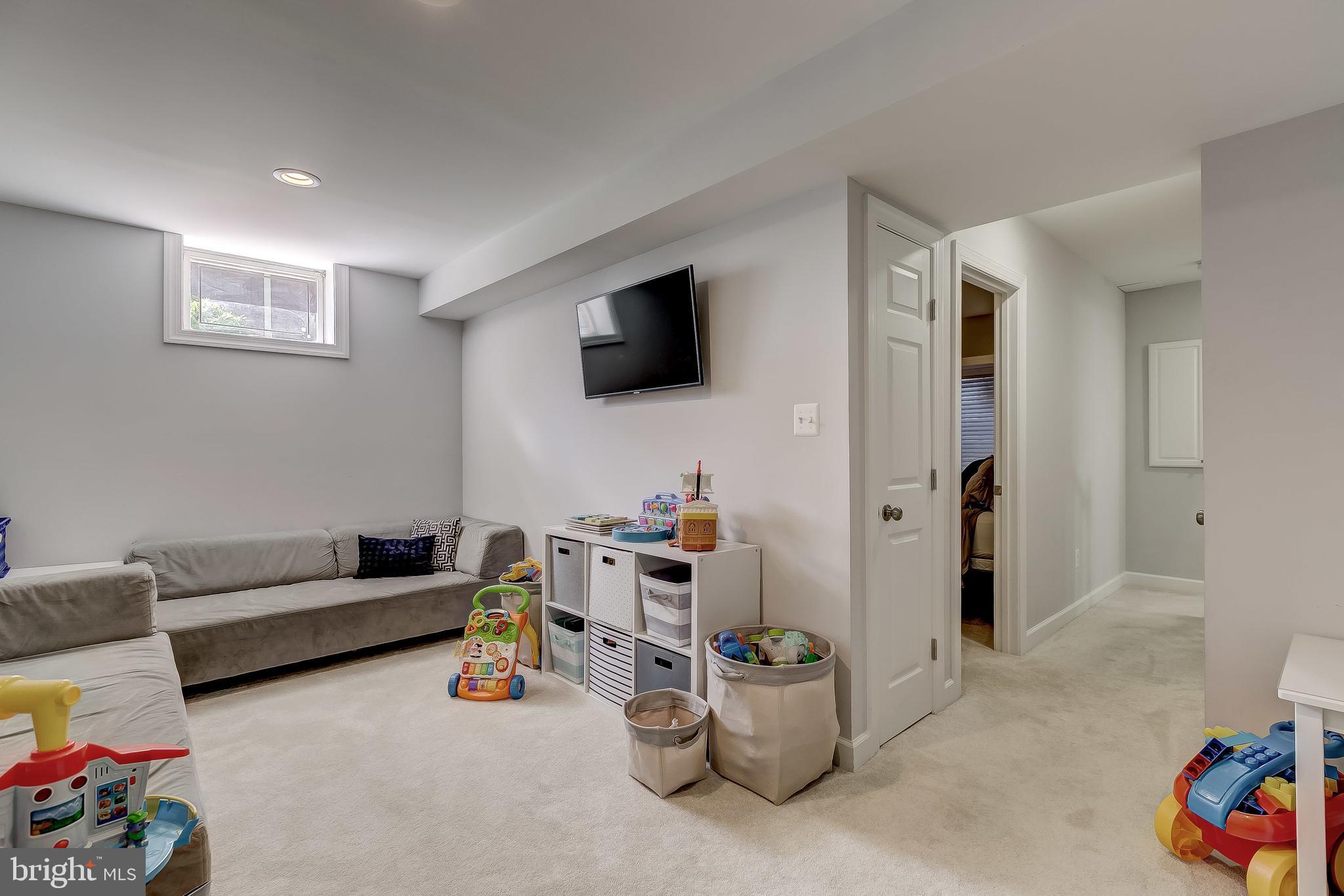 HOMELAND HISTORIC DISTRICT - Residential