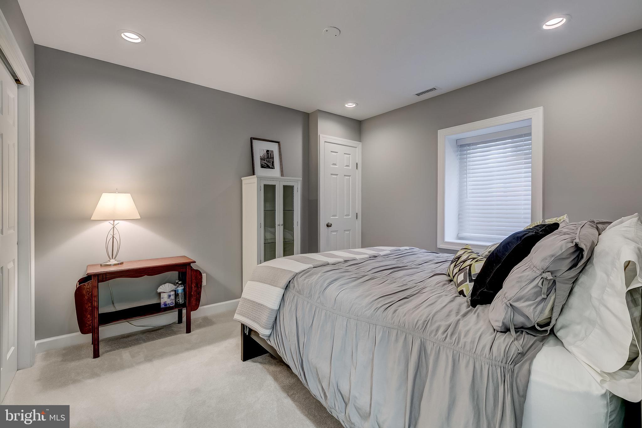 HOMELAND HISTORIC DISTRICT - Residential