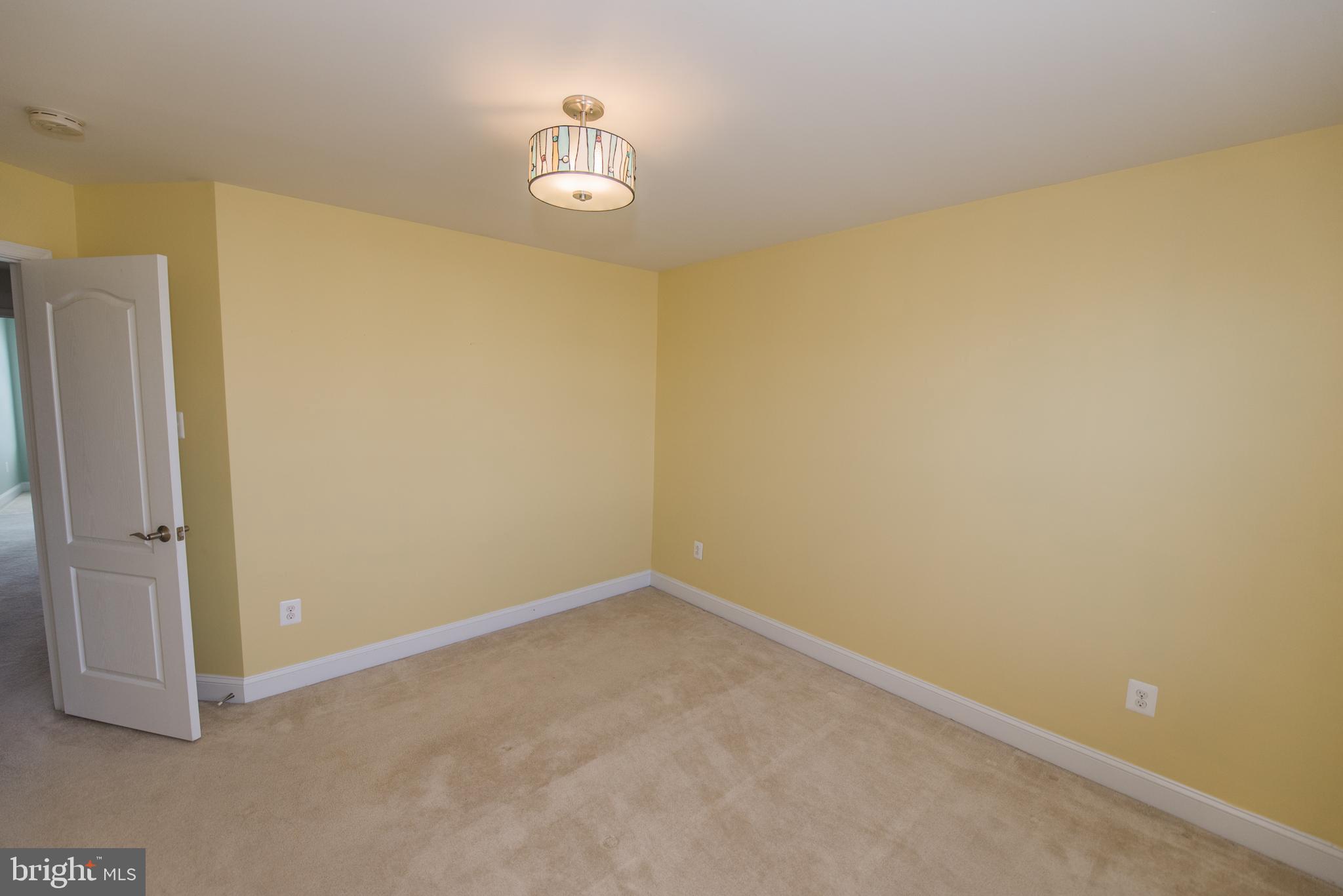 HAMMONDS MILL - Residential