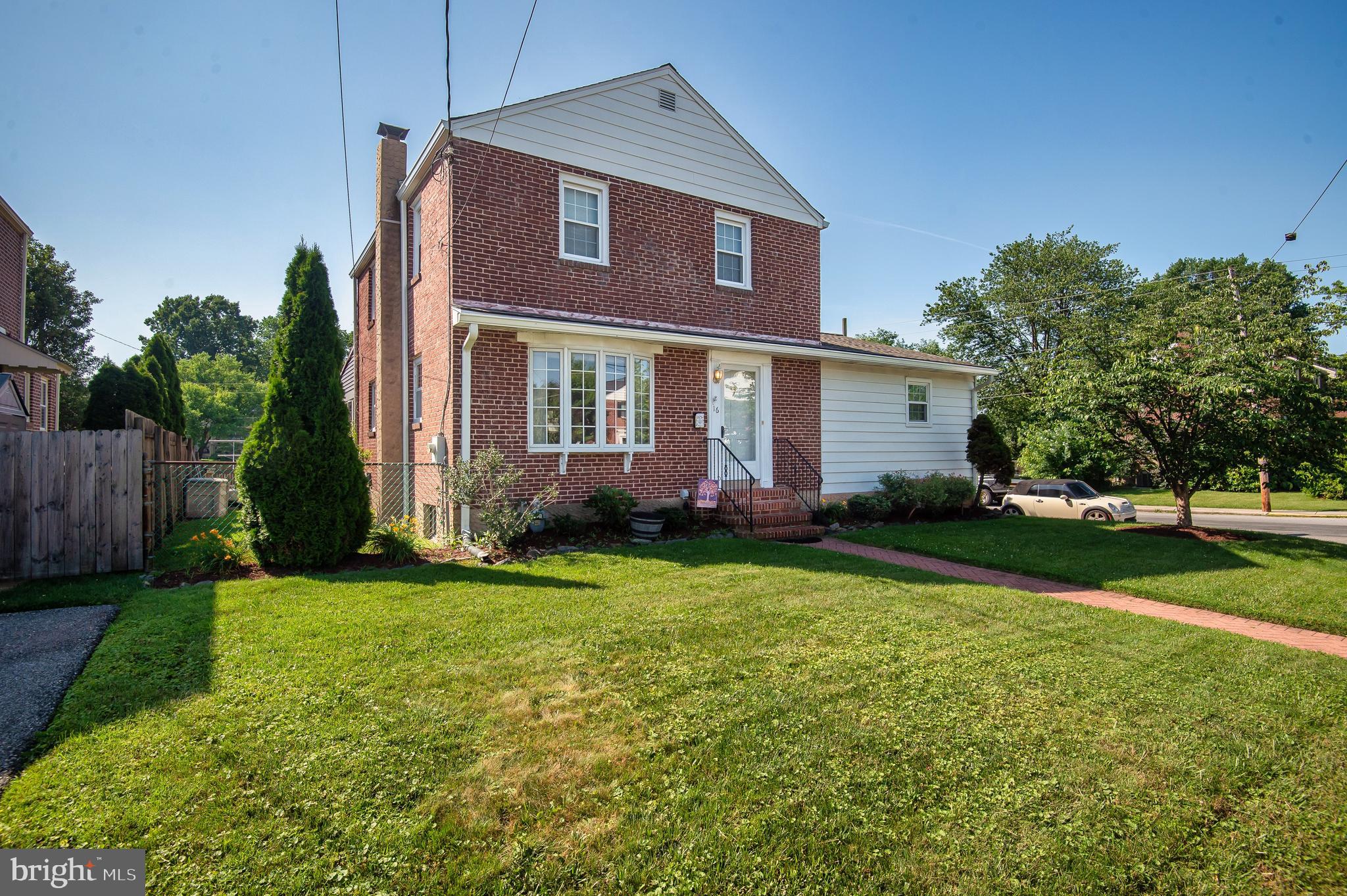 16 RICHARD AVENUE
