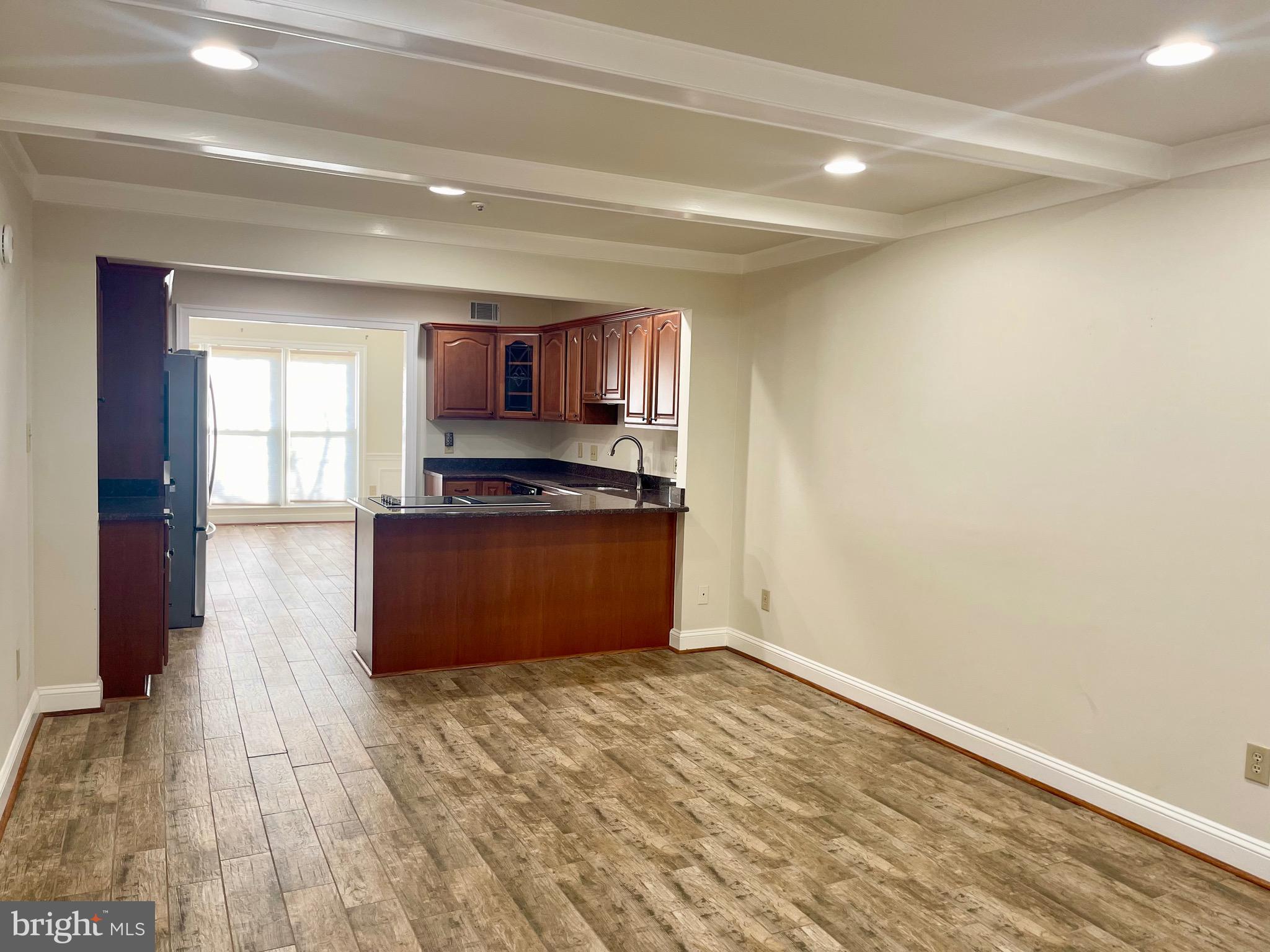 WOODMORE - Residential Lease