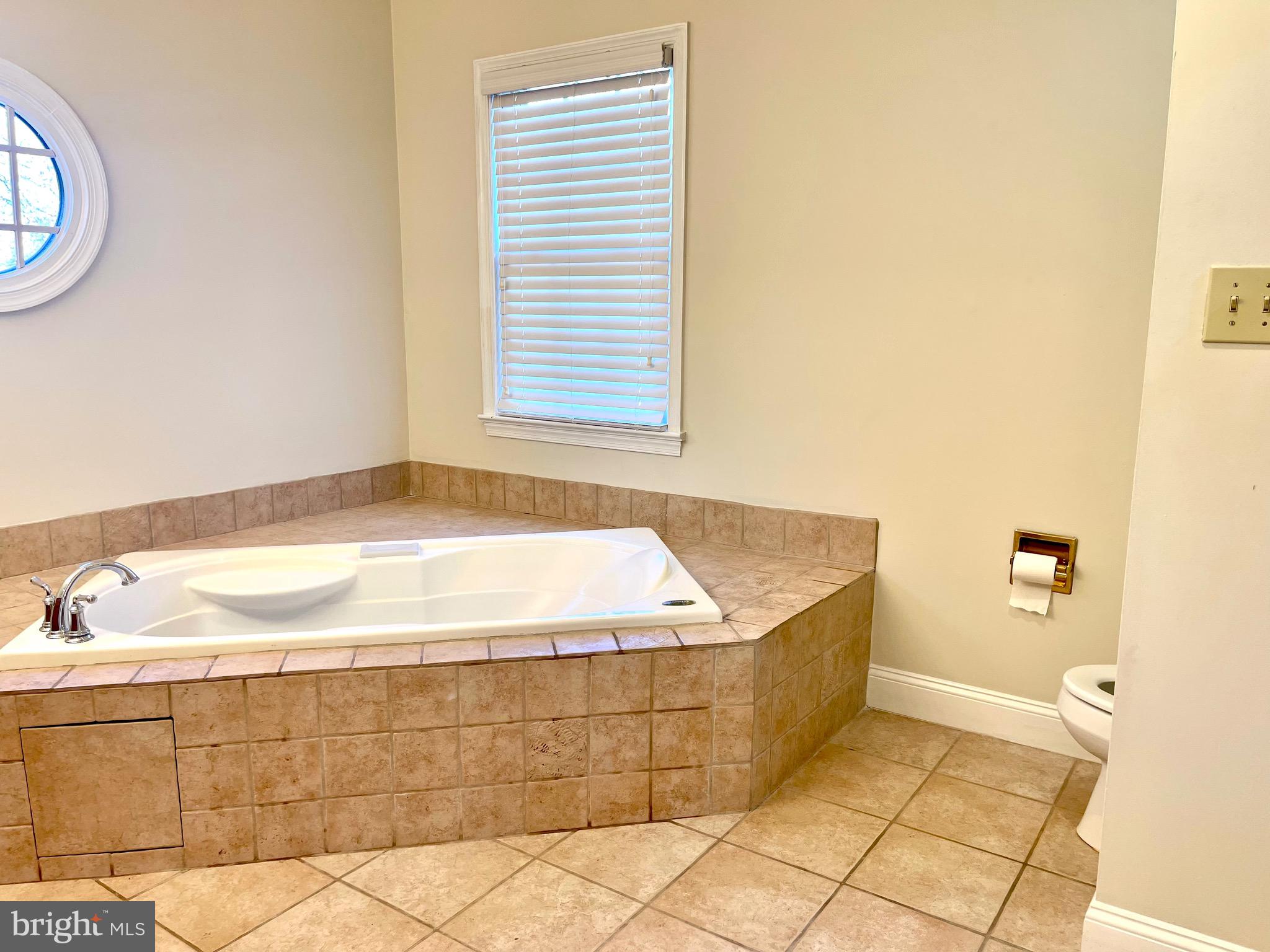 WOODMORE - Residential Lease