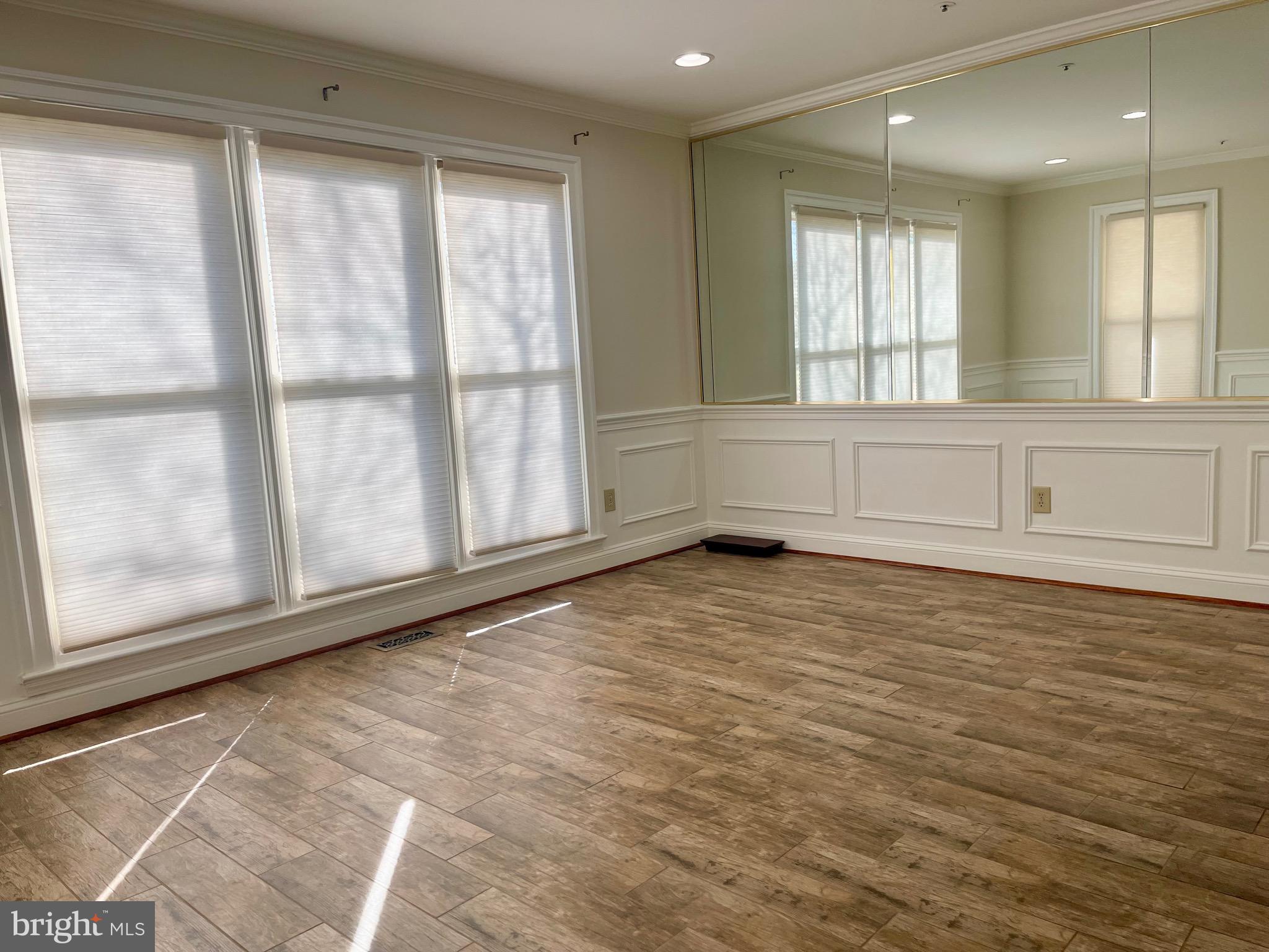 WOODMORE - Residential Lease