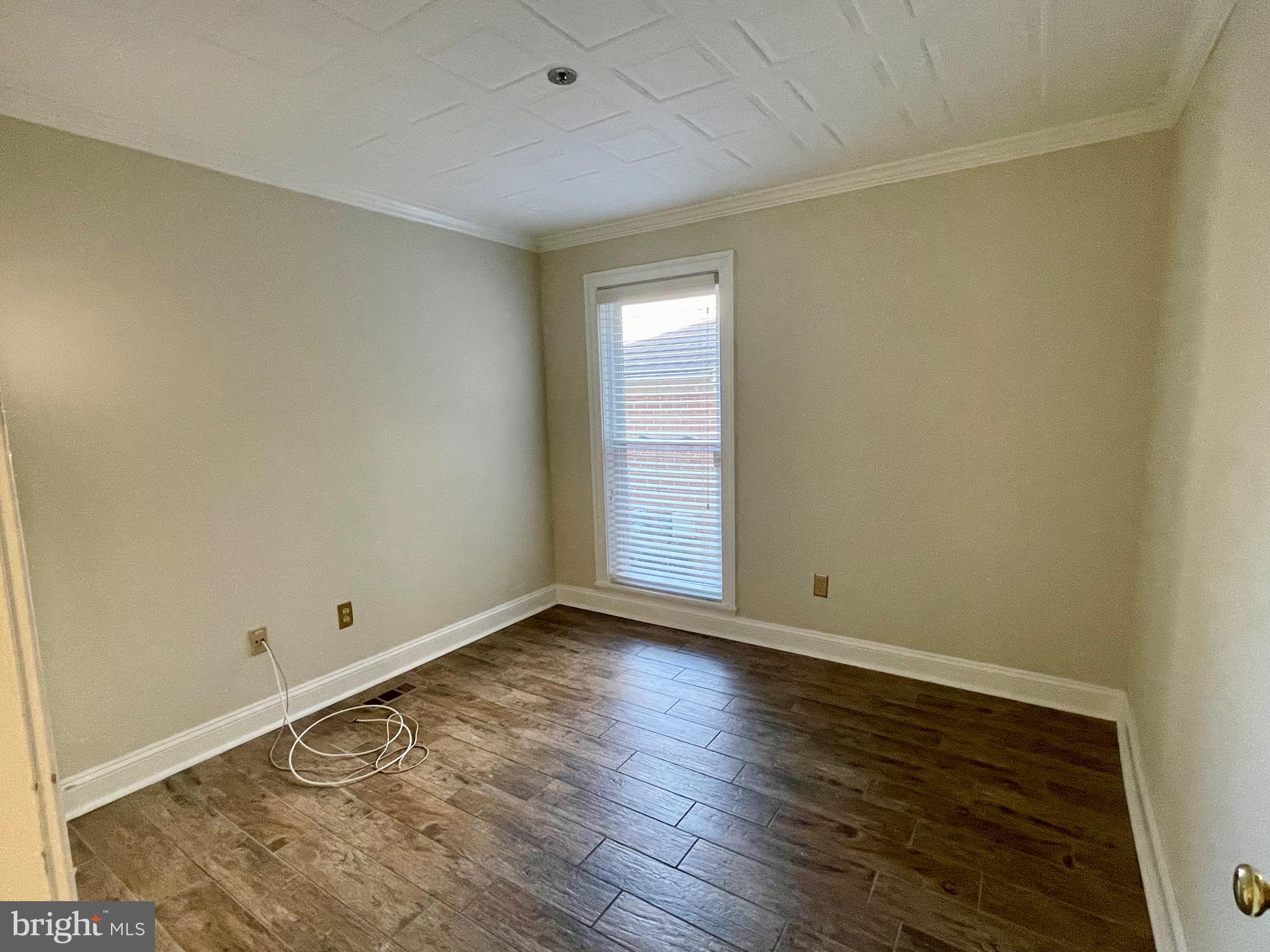 WOODMORE - Residential Lease