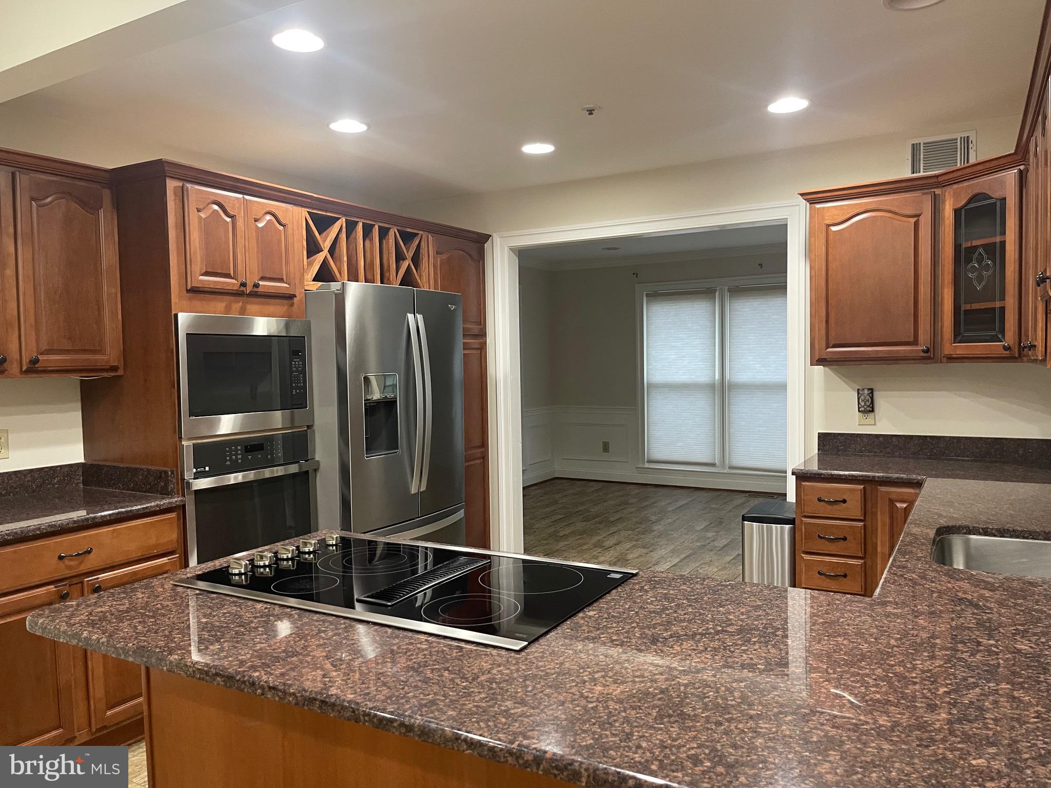 WOODMORE - Residential Lease