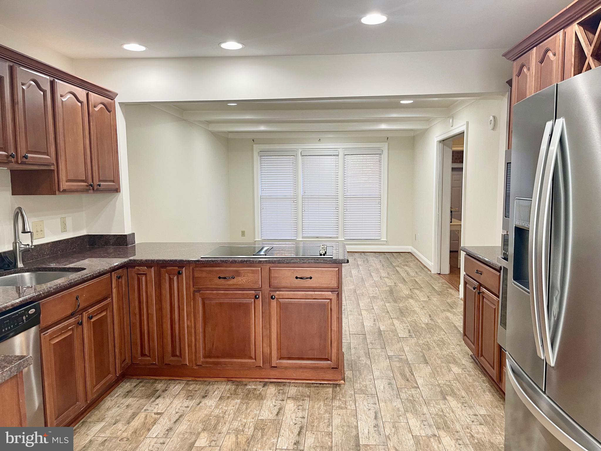 WOODMORE - Residential Lease