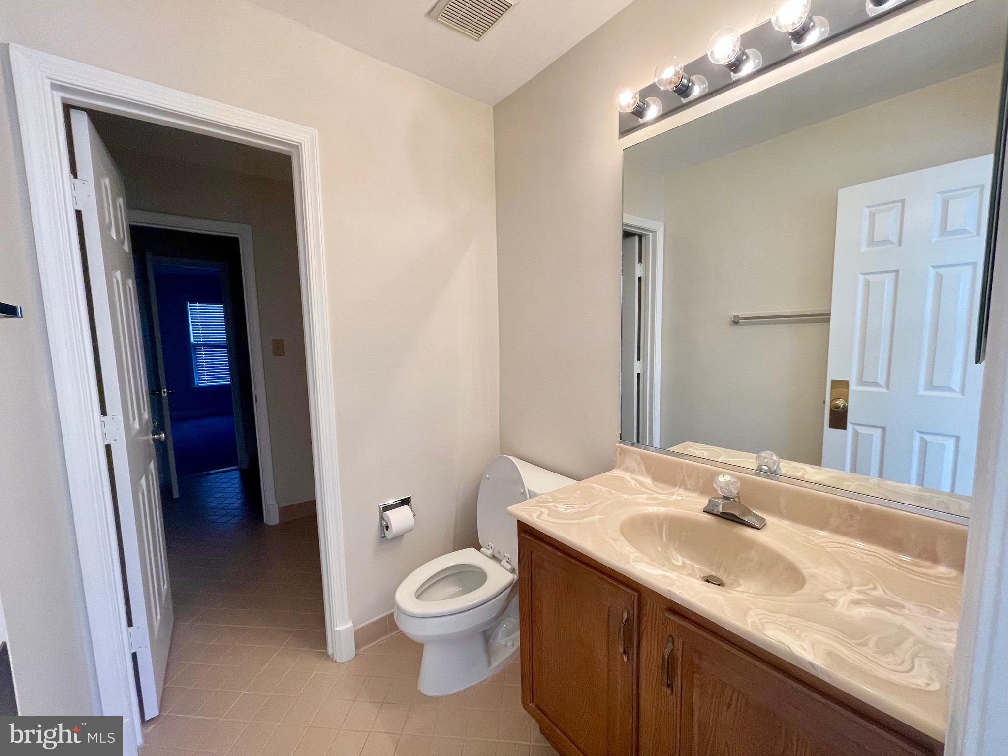 WOODMORE - Residential Lease