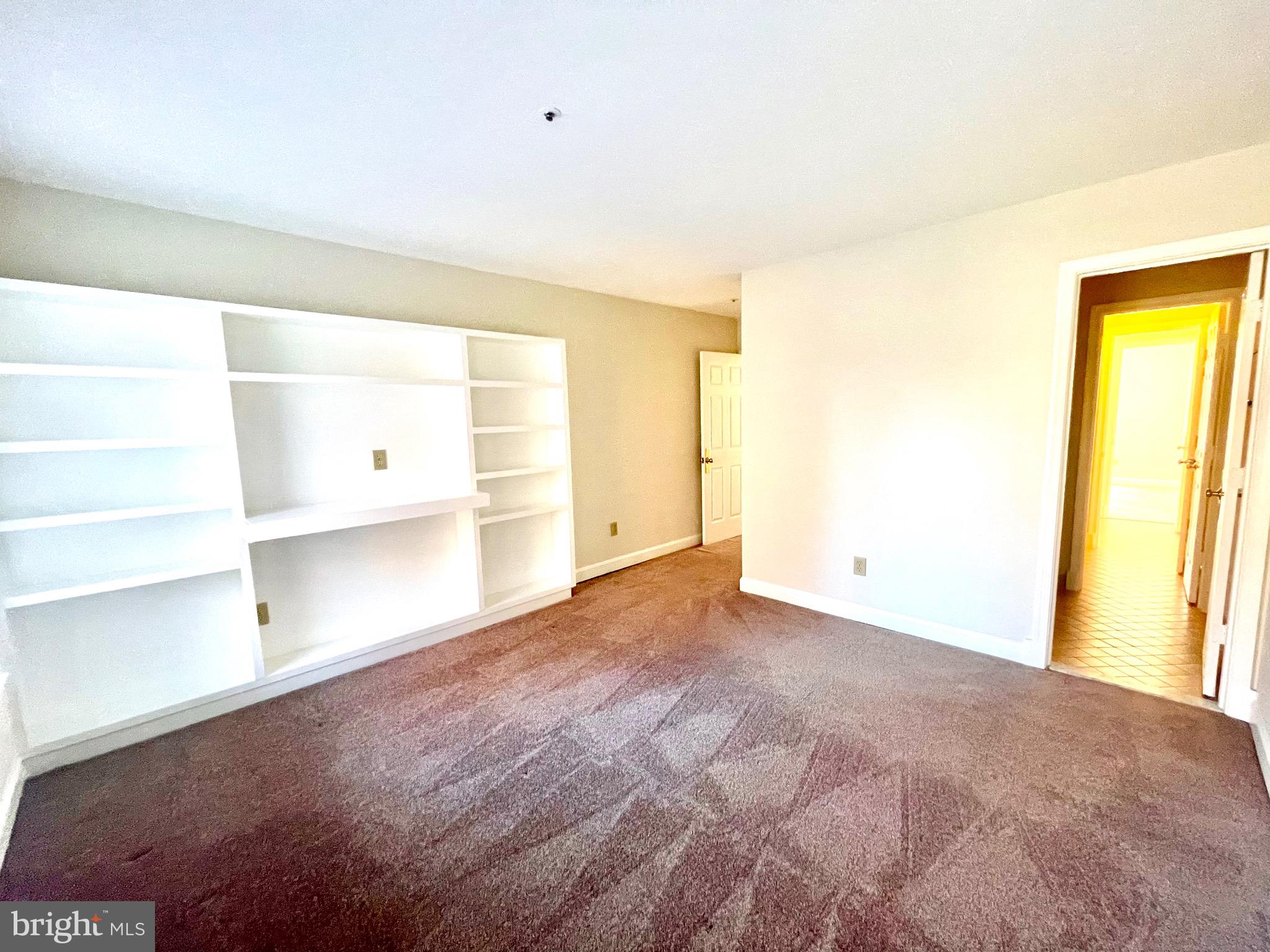 WOODMORE - Residential Lease