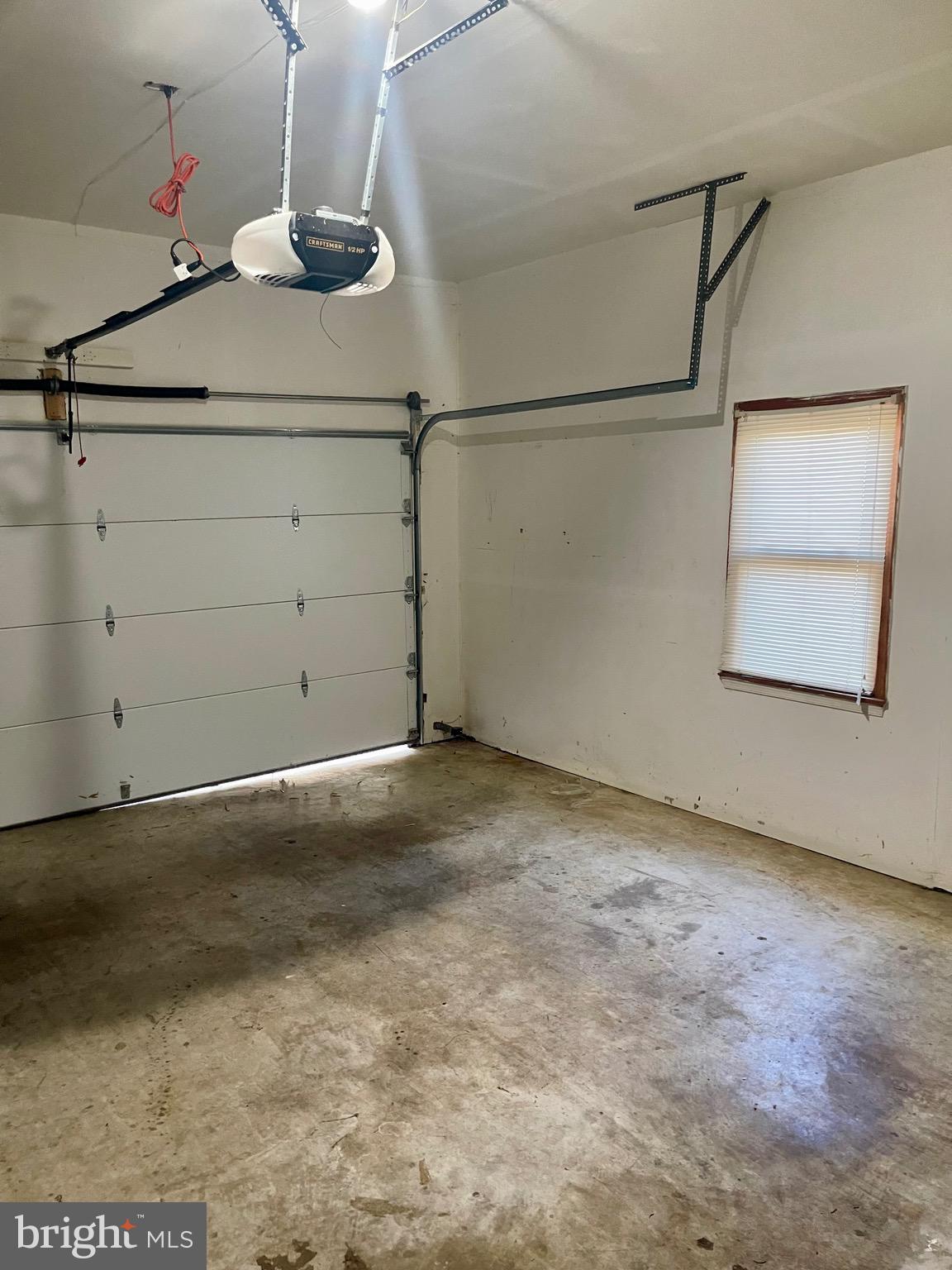 WOODMORE - Residential Lease