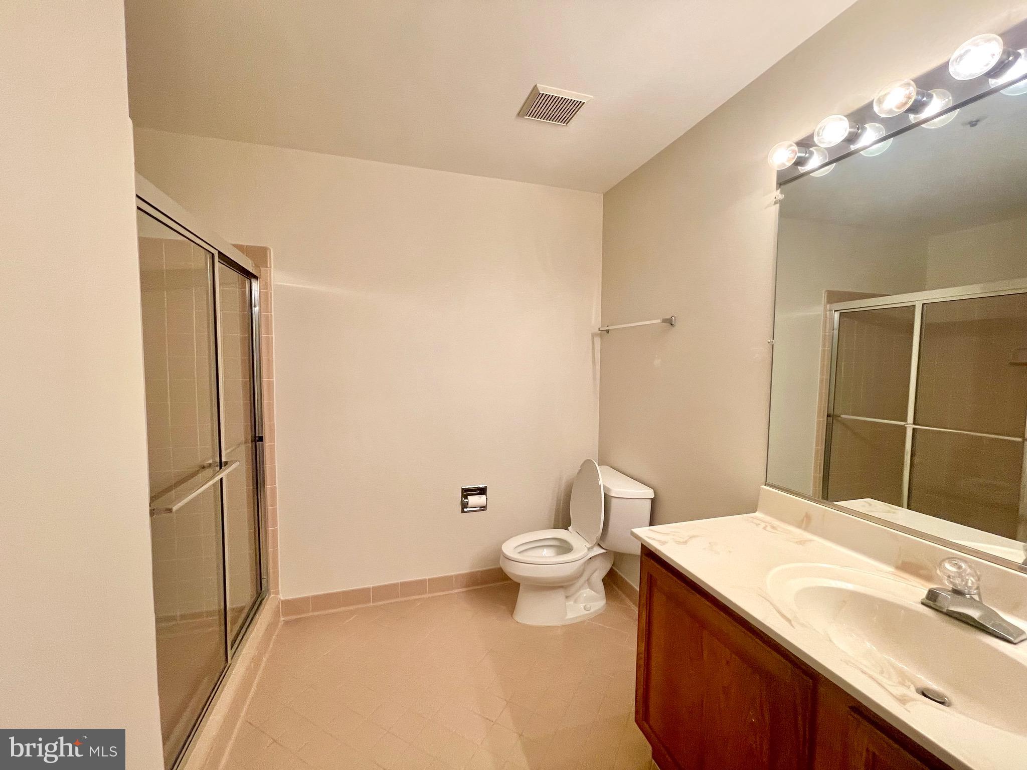 WOODMORE - Residential Lease