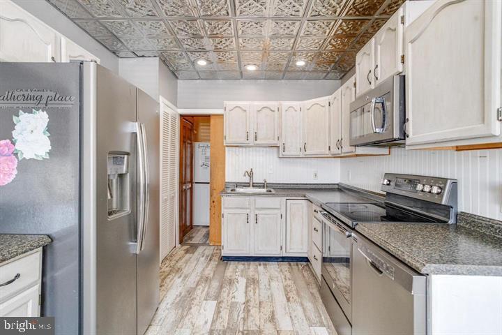 PARKVILLE - Residential