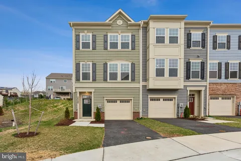 26466 Sir Jamie Terrace, Damascus, MD MLS: MDMC2179364