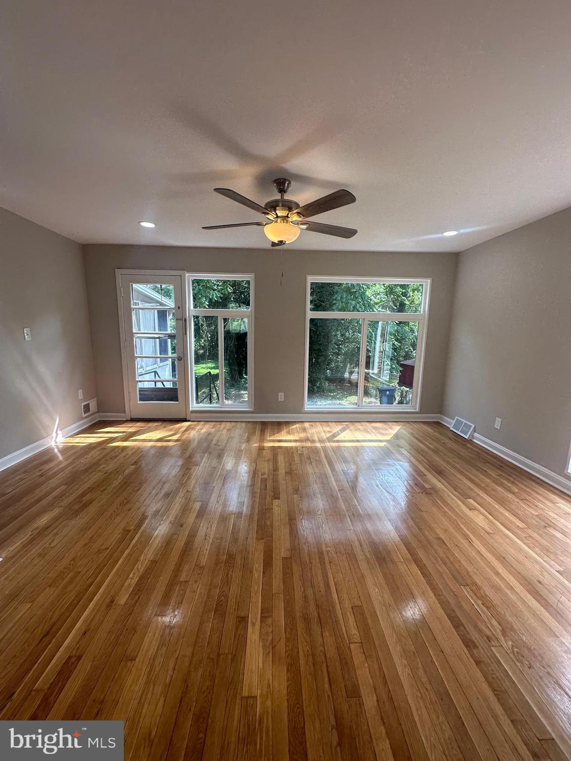 EAST MEADOWS - Residential