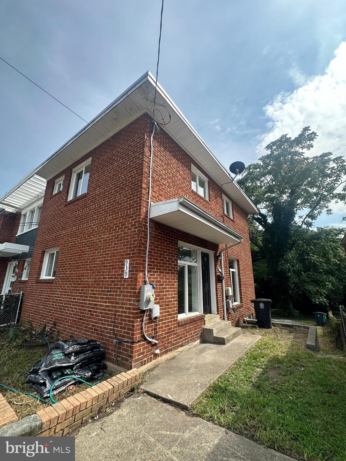 EAST MEADOWS - Residential