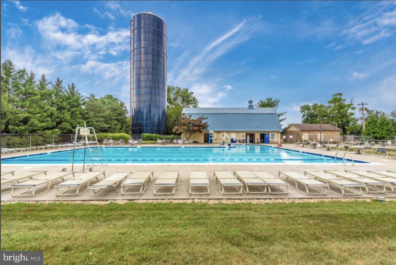 WATERSIDE - Residential