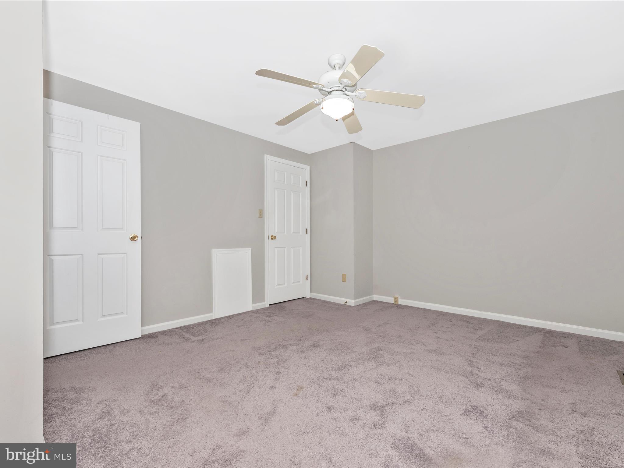 WATERSIDE - Residential