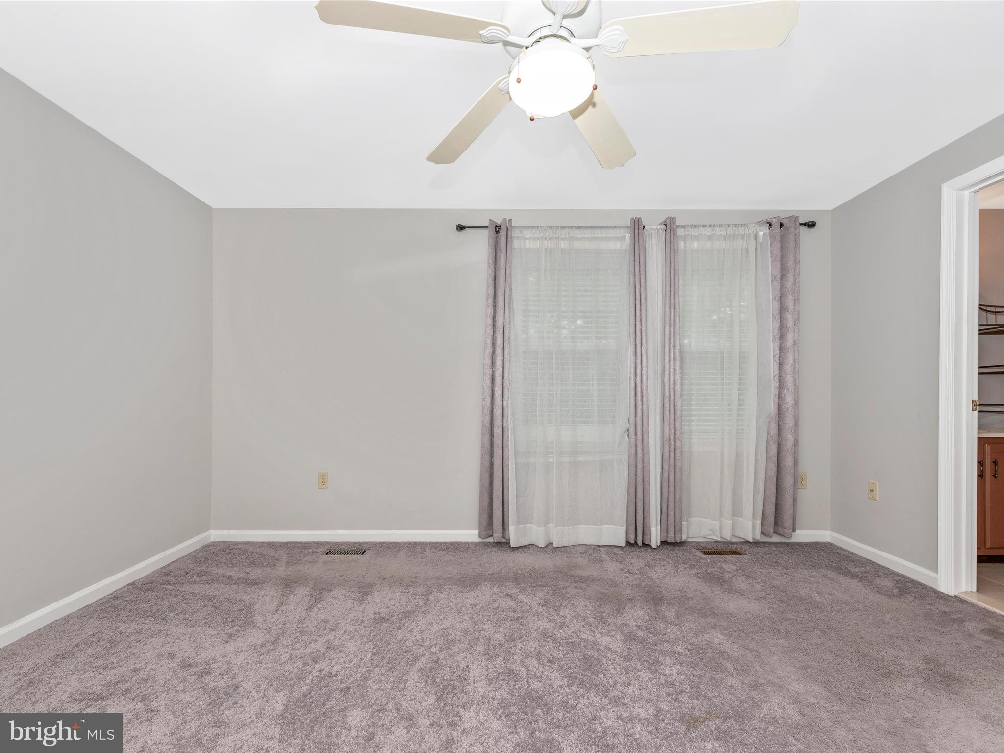 WATERSIDE - Residential