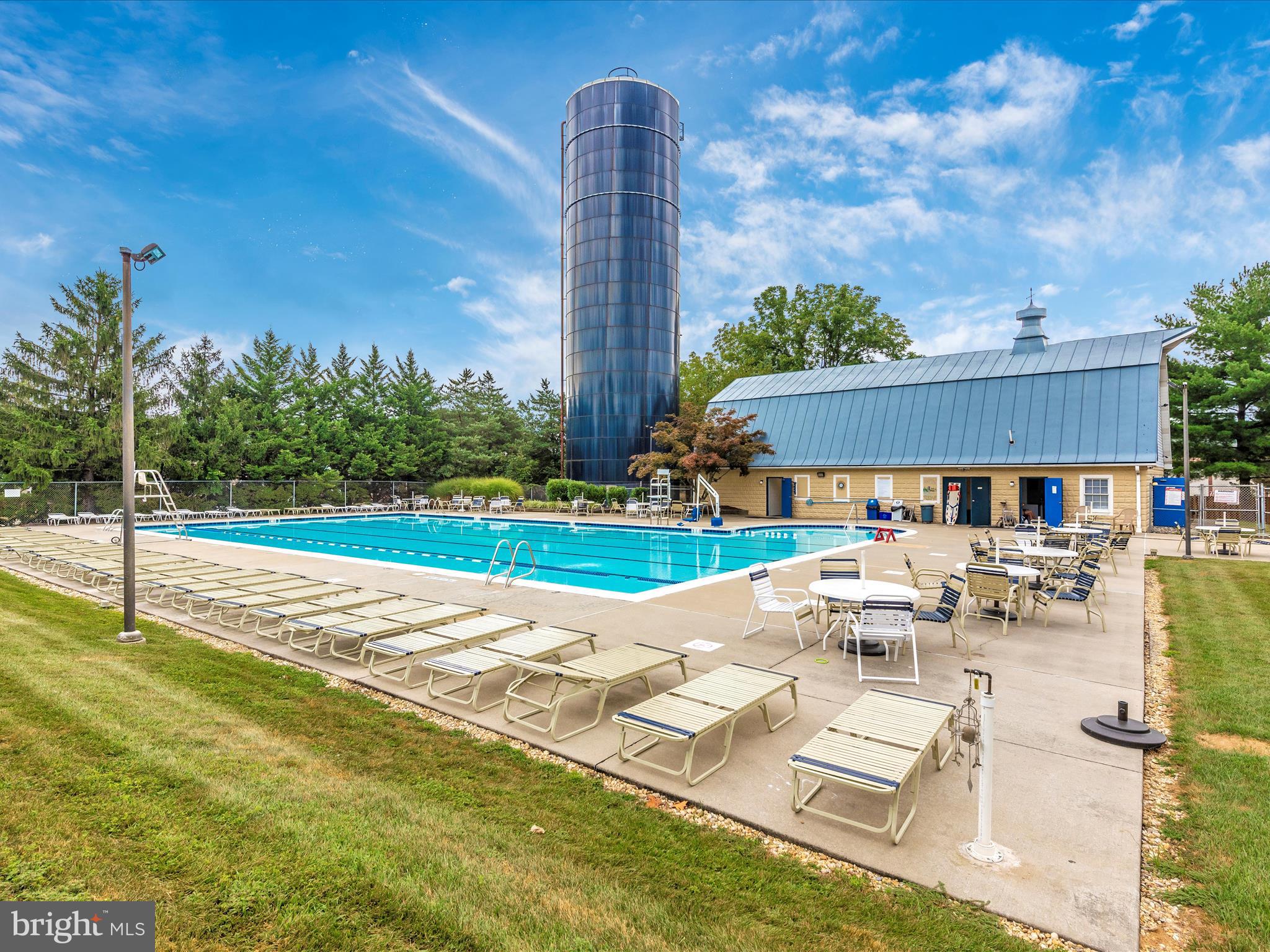 WATERSIDE - Residential