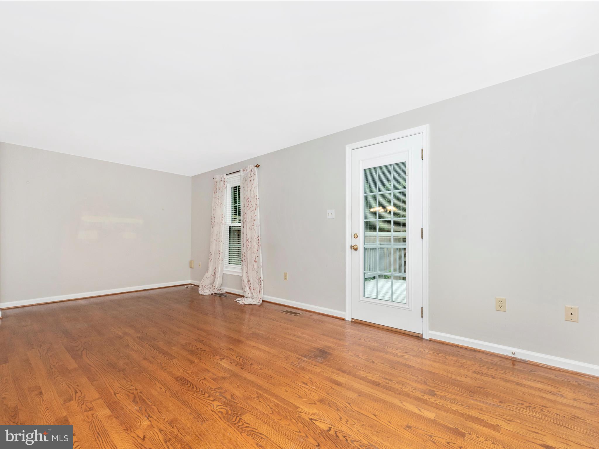 WATERSIDE - Residential