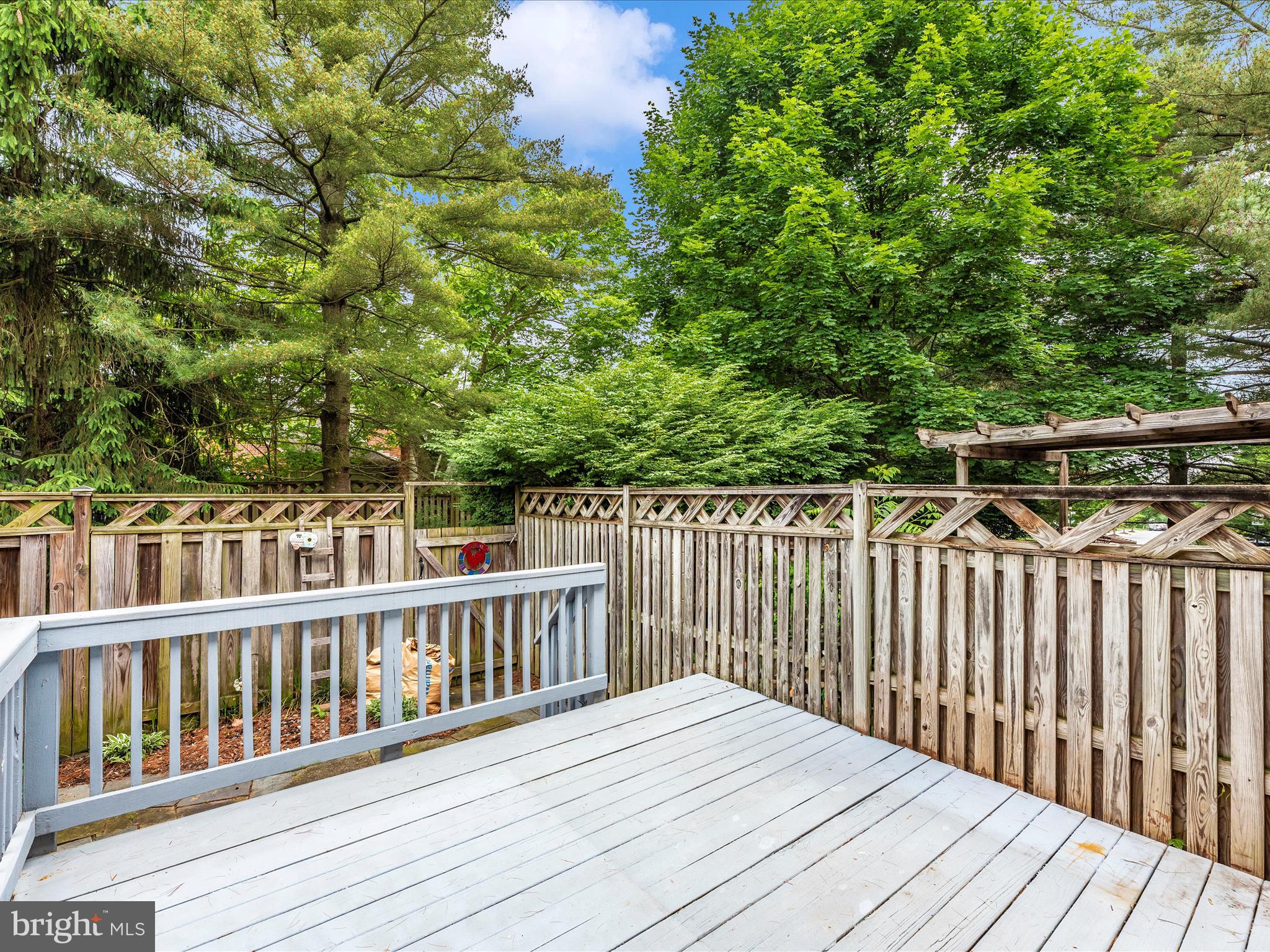 WATERSIDE - Residential