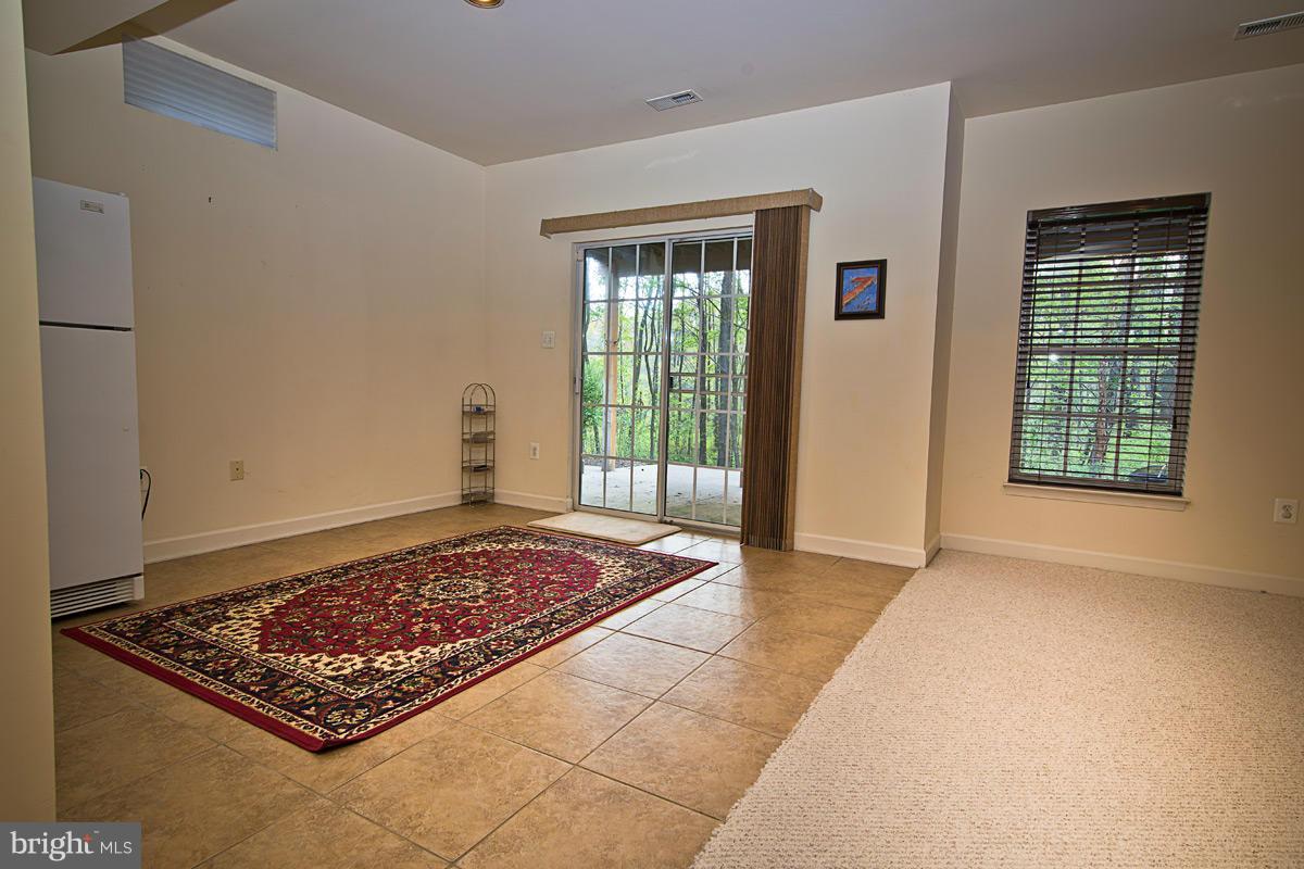 FEATHERSTONE FARMS - Residential