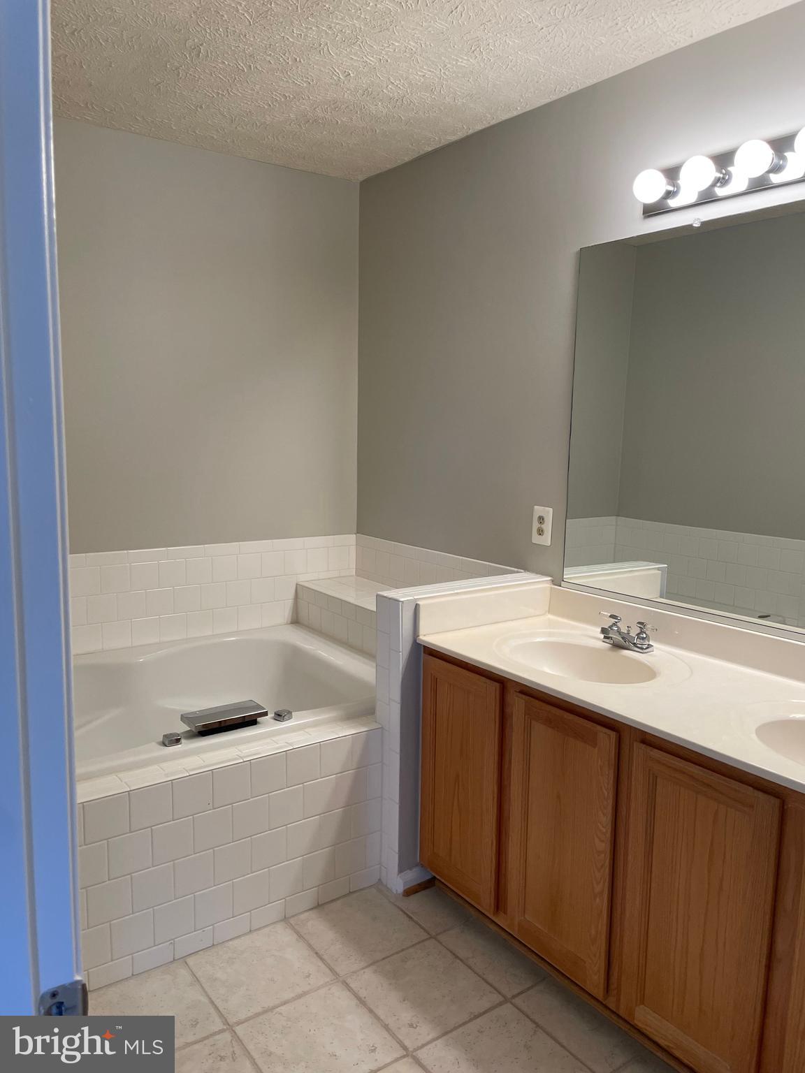 WALDEN - Residential Lease