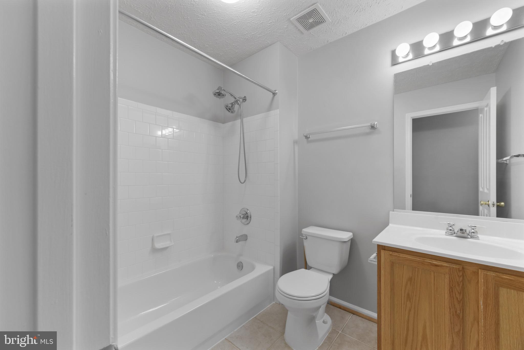 WALDEN - Residential Lease