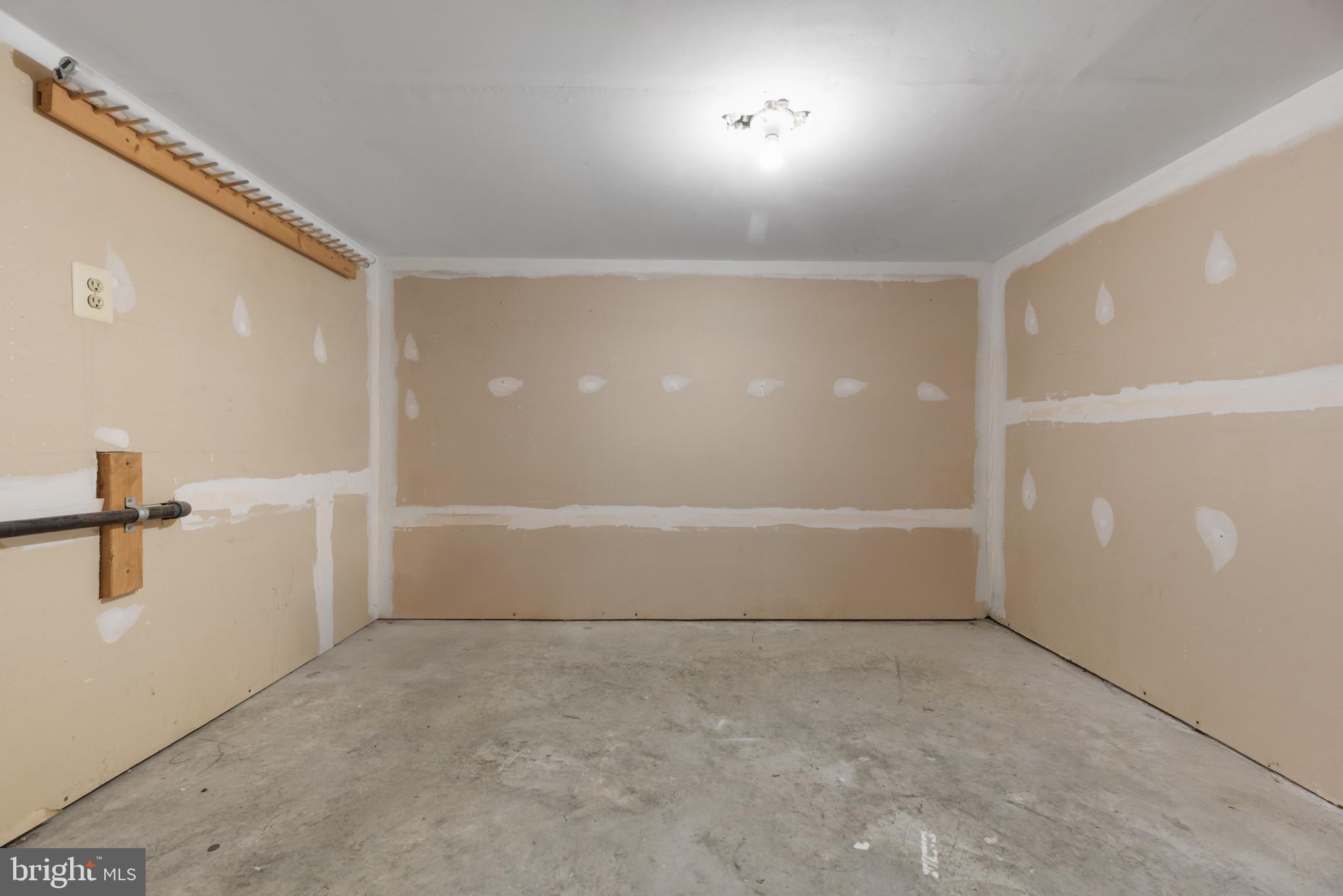 WALDEN - Residential Lease