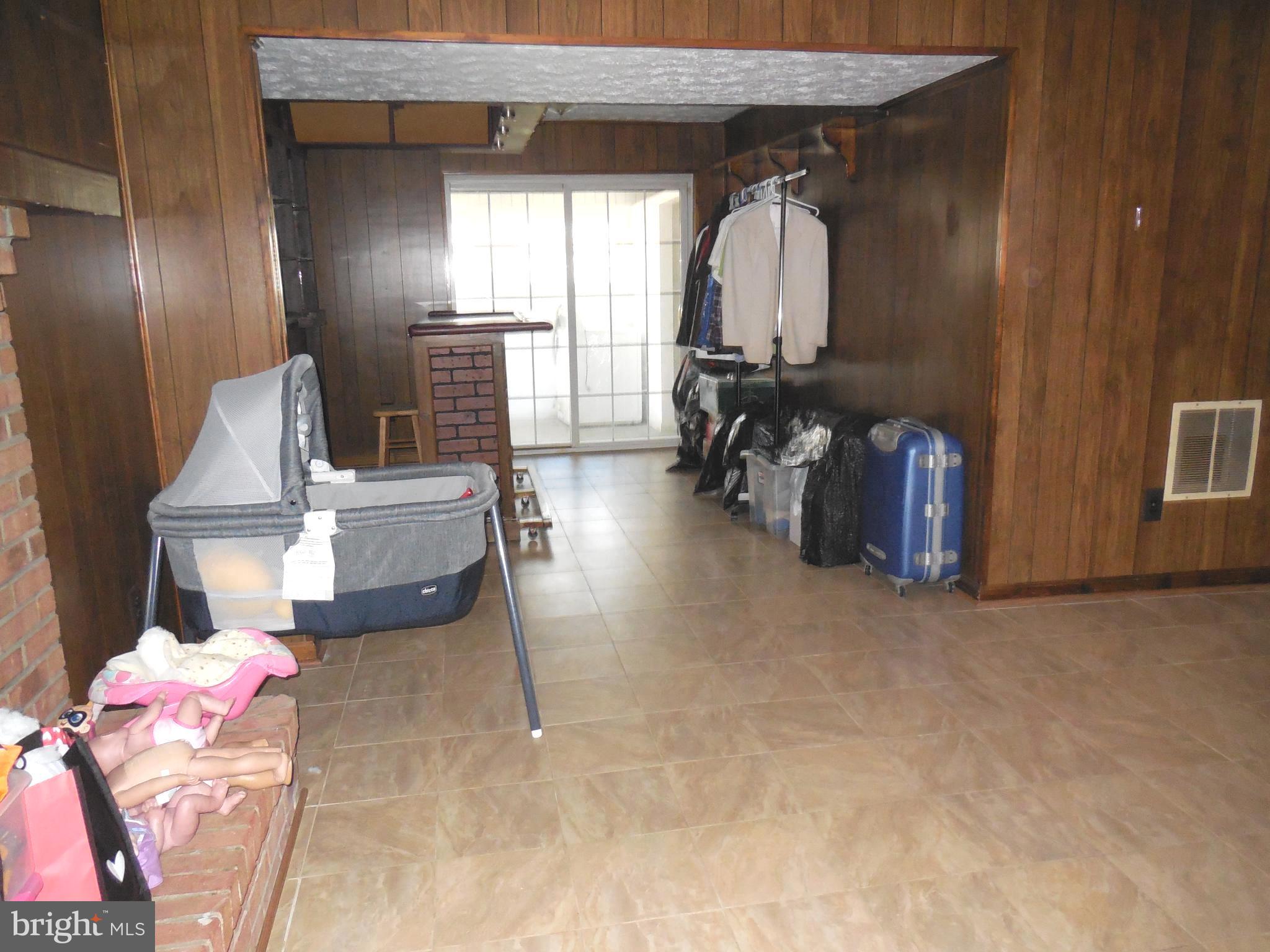 MINNIEVILLE MANOR - Residential