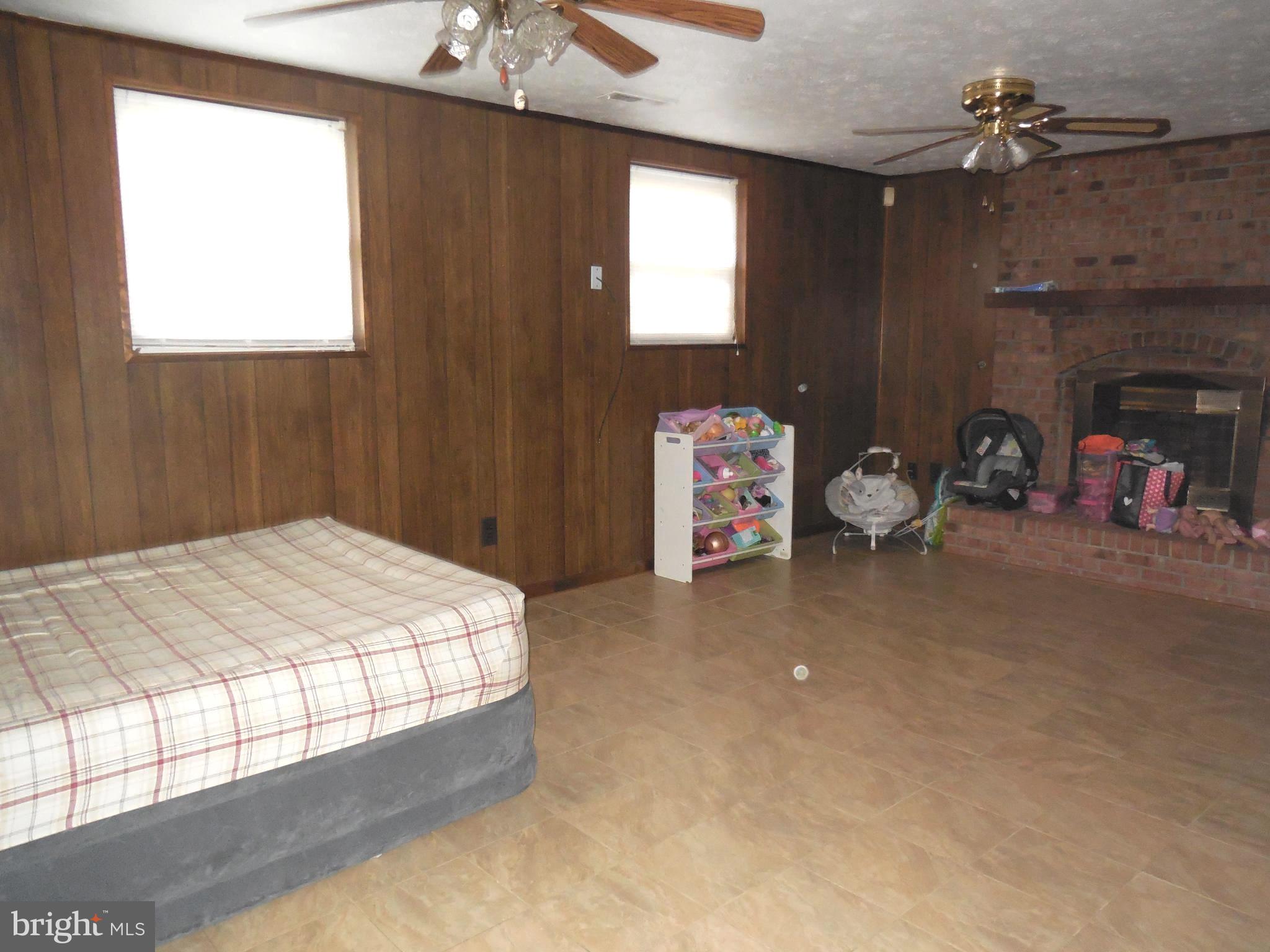 MINNIEVILLE MANOR - Residential